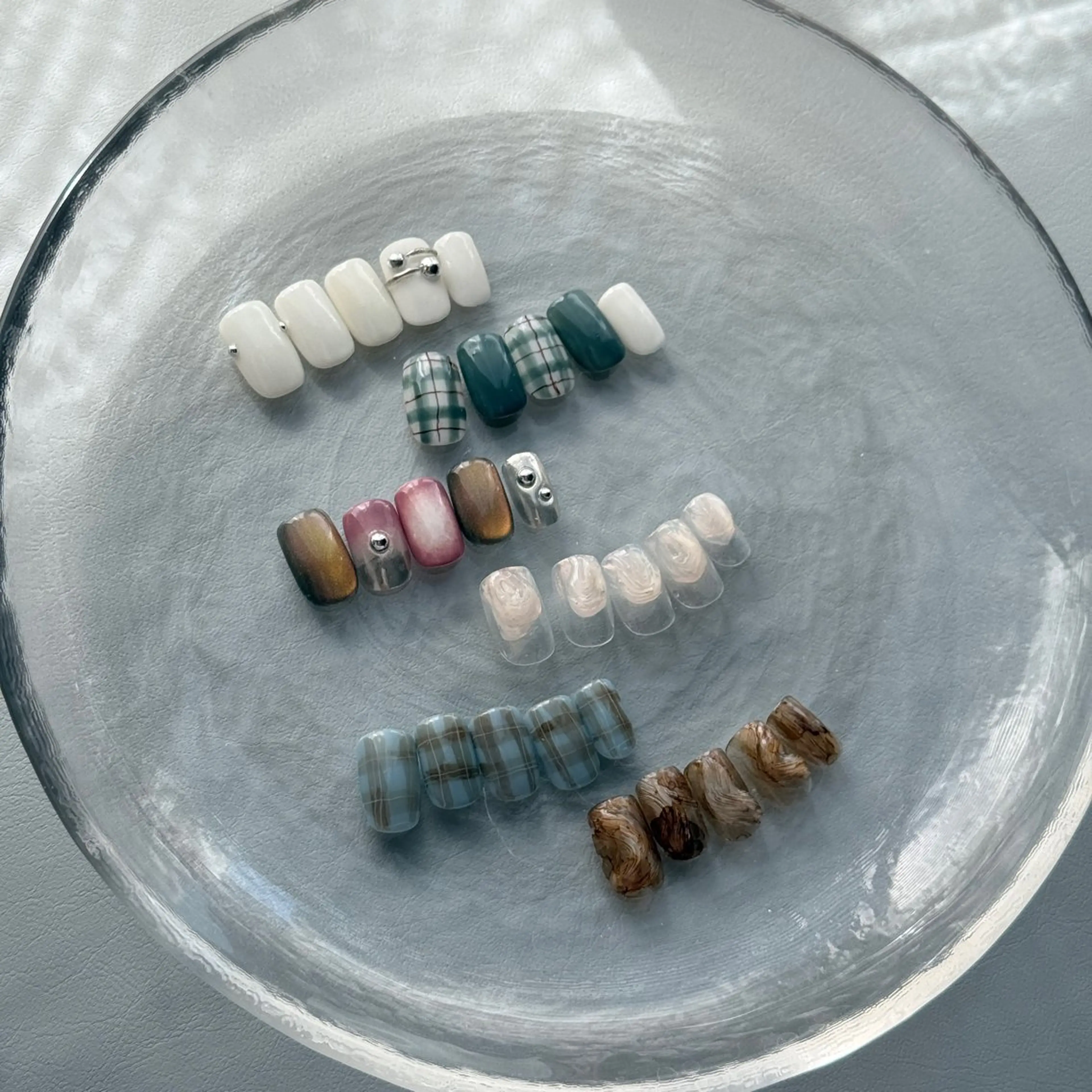 ネイル ハンドネイル Lauum ラウームのネイルデザイン