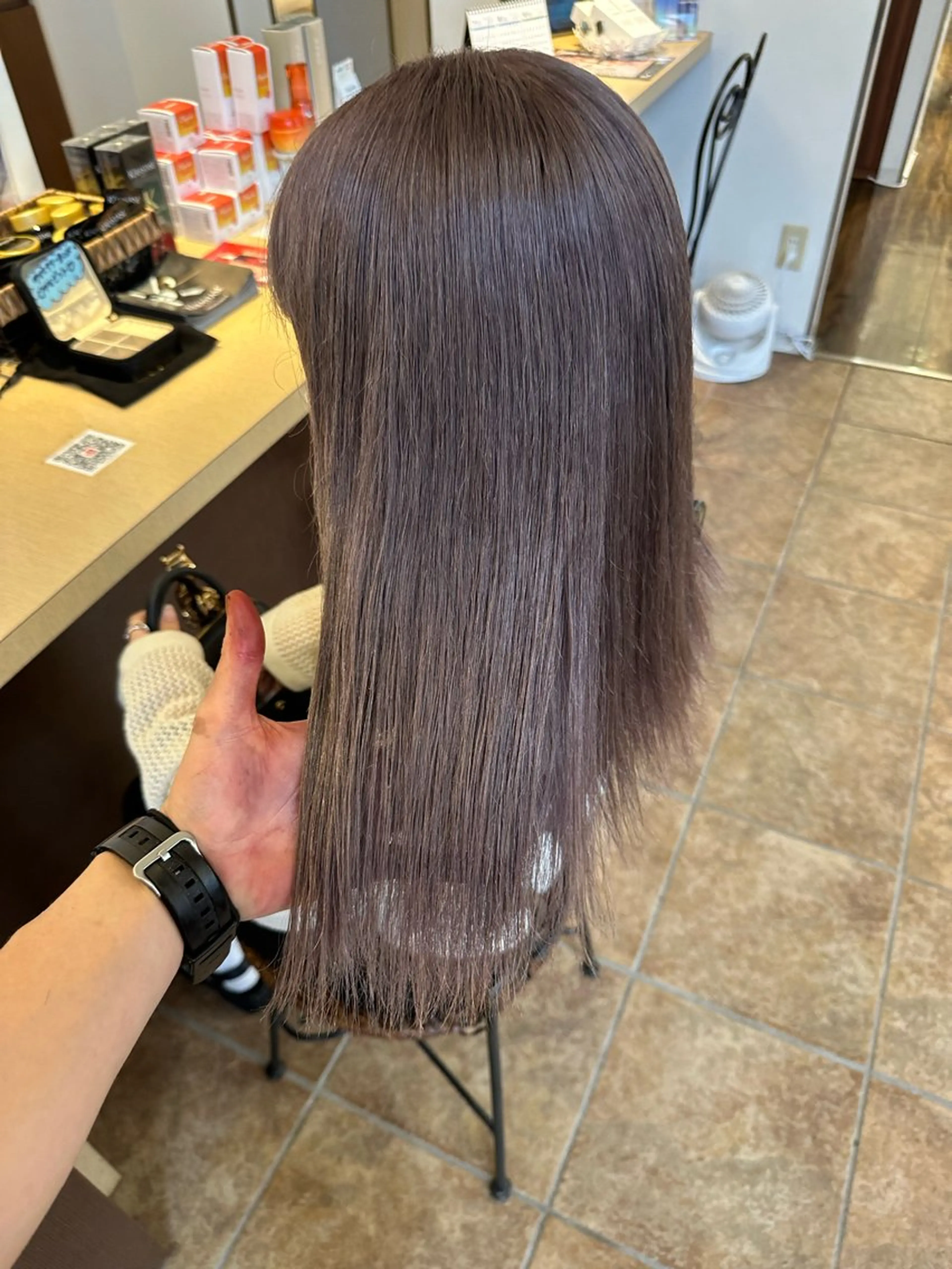 セミロング カラー ヘアカラー トリートメント ダメージレスブリーチ HIROSHIのヘアスタイル