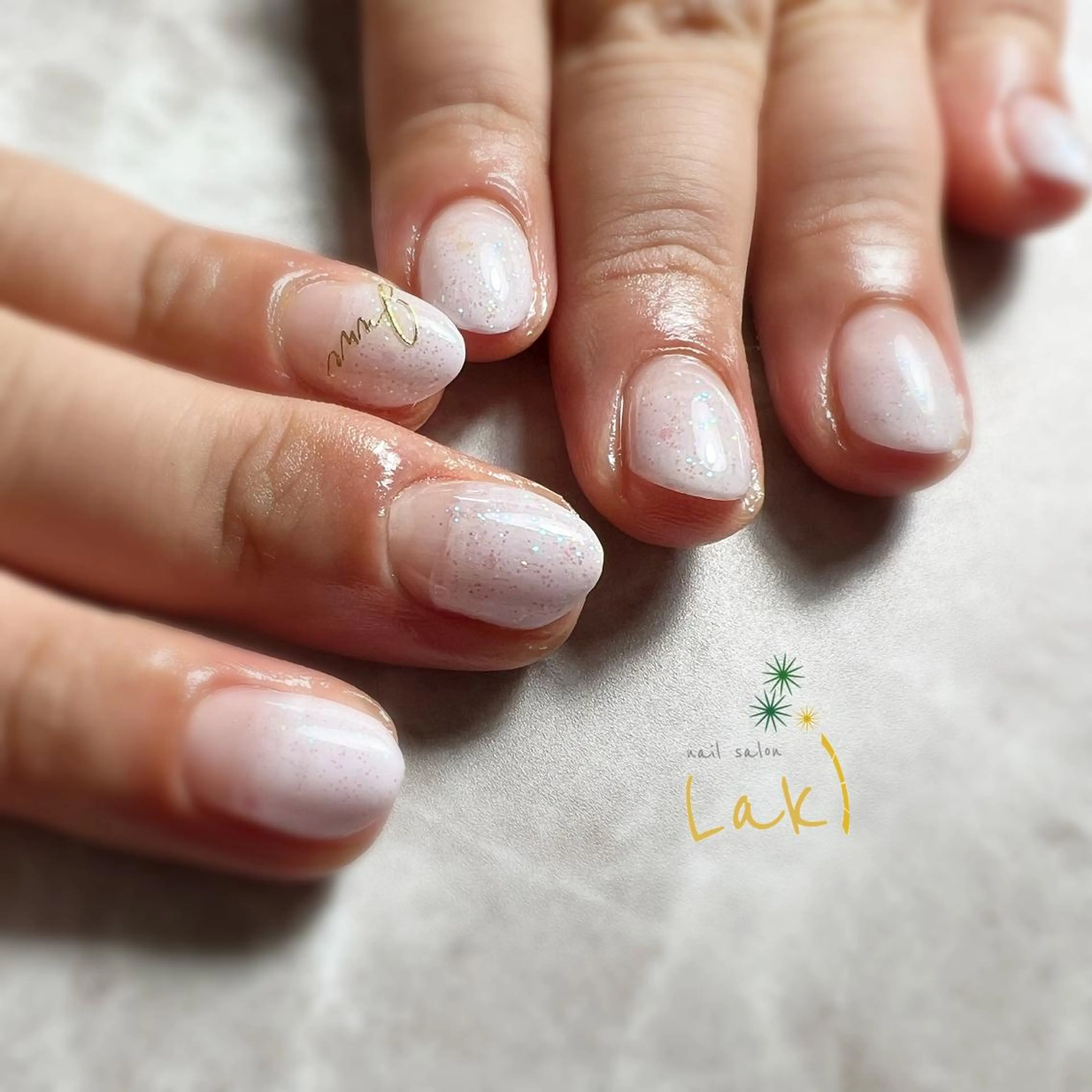 ネイル ハンドネイル フットネイル NAILsalon Laki(ラキ)のネイルデザイン