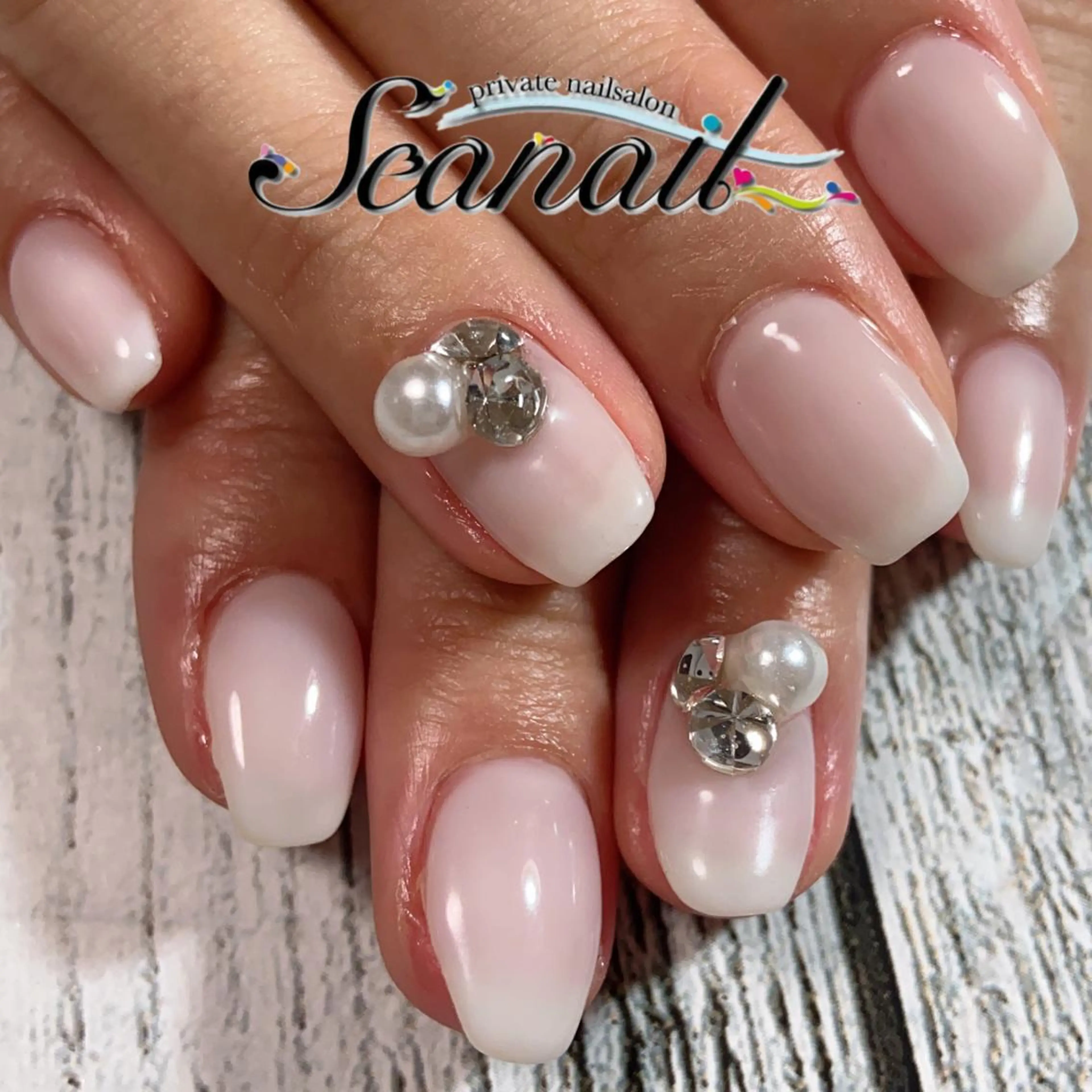 ネイル アートネイル フットネイル ジェルネイル ラメ(グリッター) 持ち込み 小尾 栞のネイルデザイン