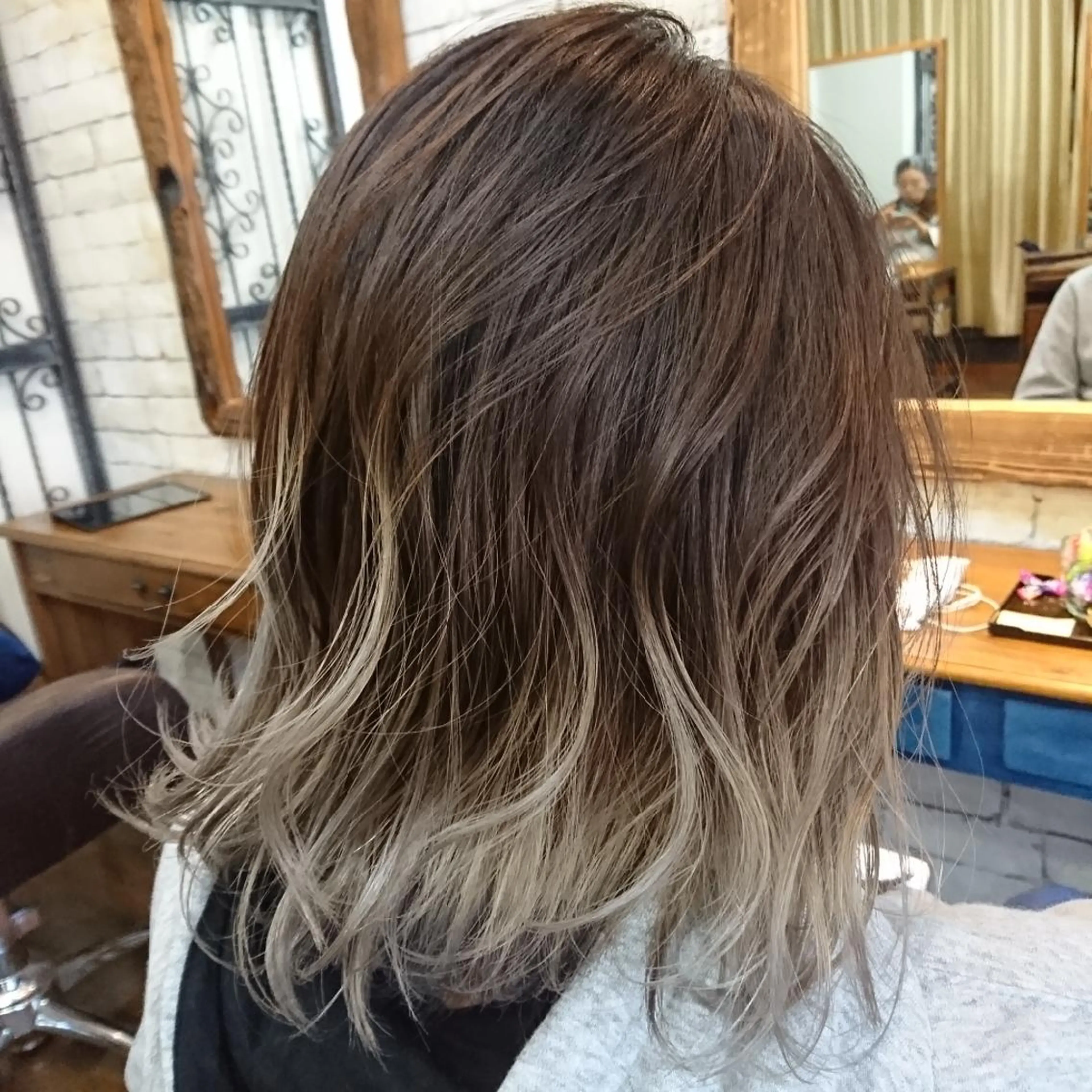ショート カラー ヘアアレンジ メンズ パーマ メンズハイライト グラデーションカラー ハイライトカラー ハイライト まとまり💯悩み改善 ★松本尚弥★店長のヘアスタイル