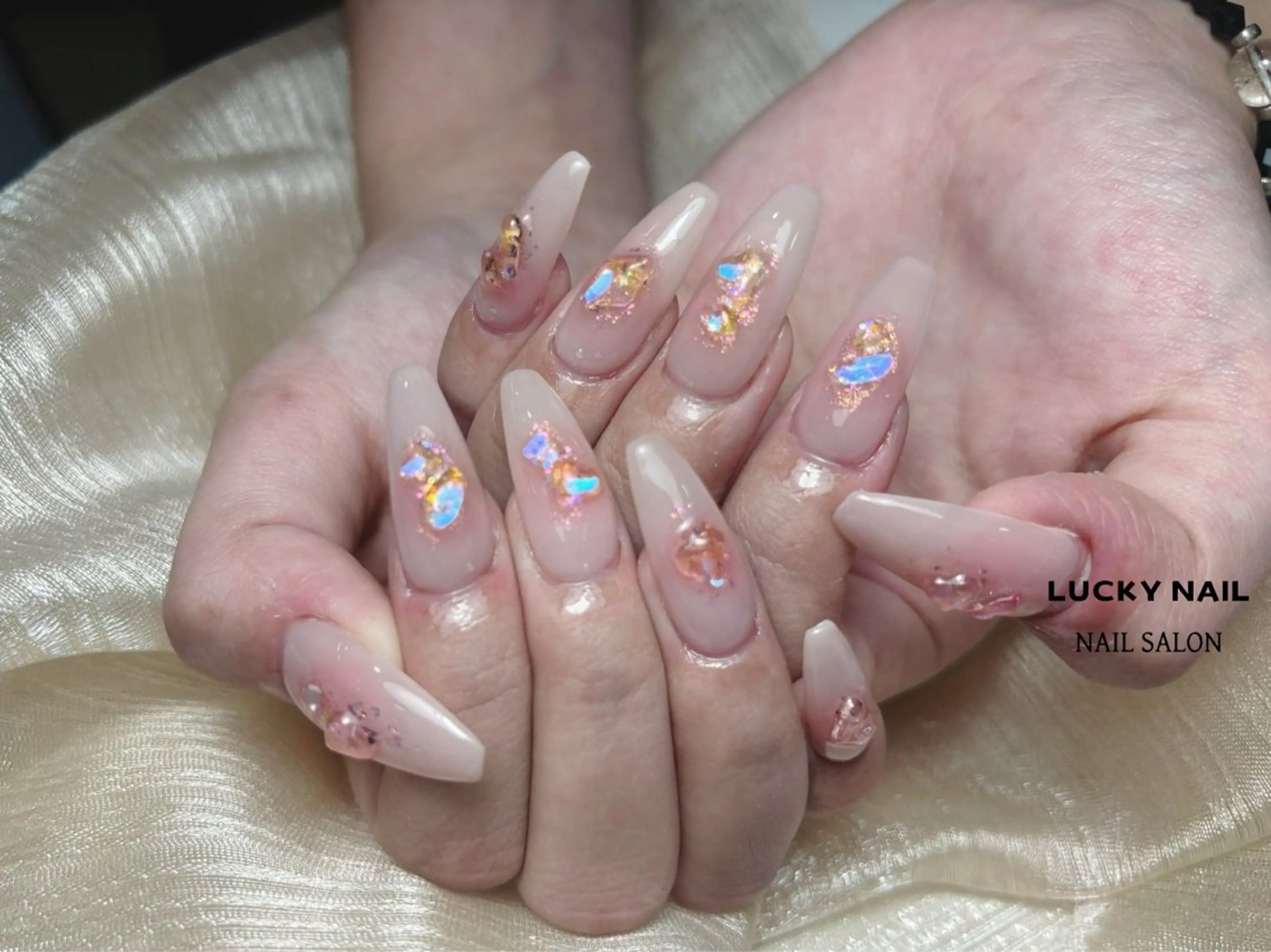 ネイル LUCKY NAILのネイルデザイン