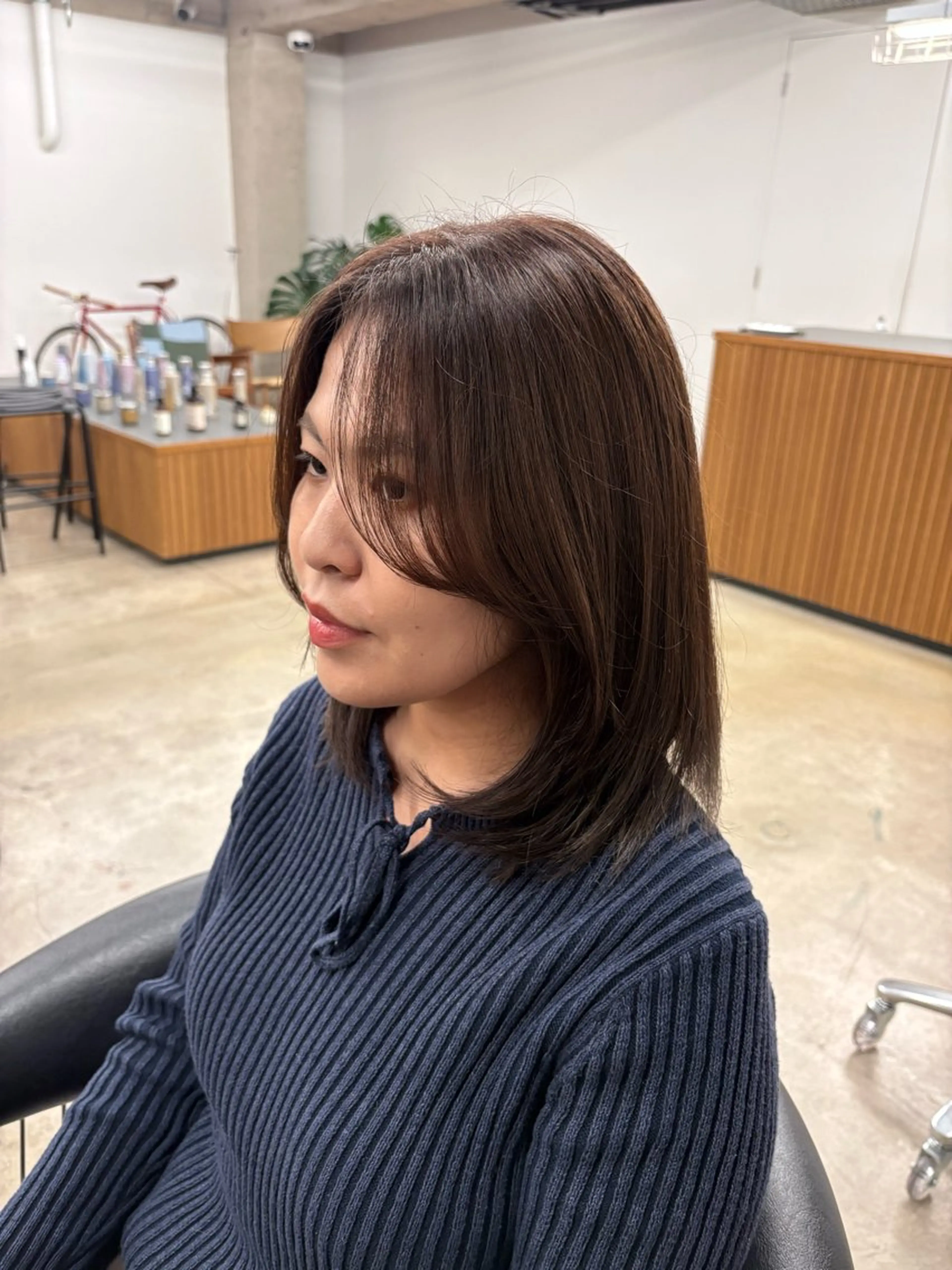 ミディアム 佐久間 萌のヘアスタイル