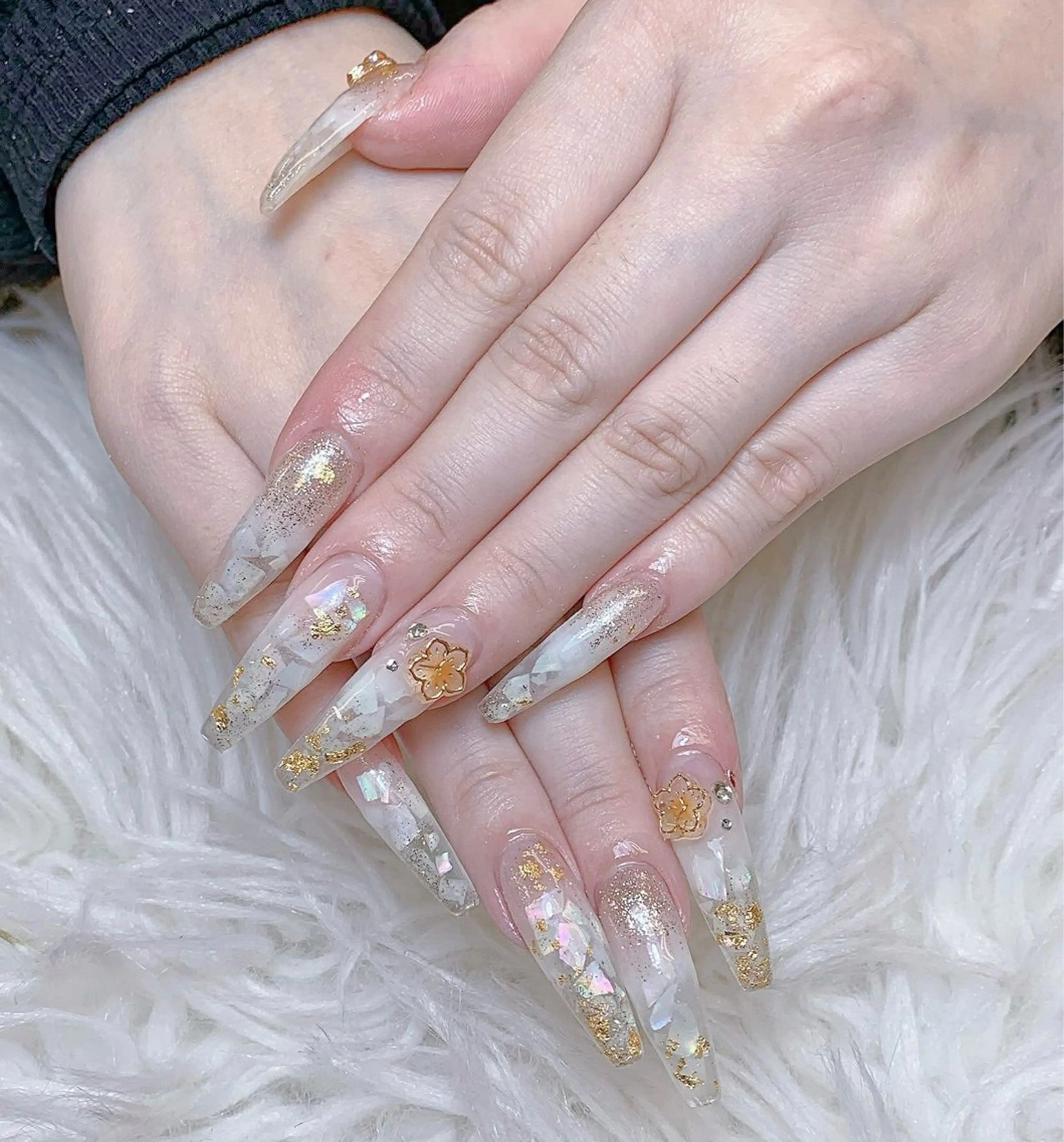 ネイル アートネイル オーロラネイル チークネイル 長さ出し フットネイル Miya _nailのネイルデザイン