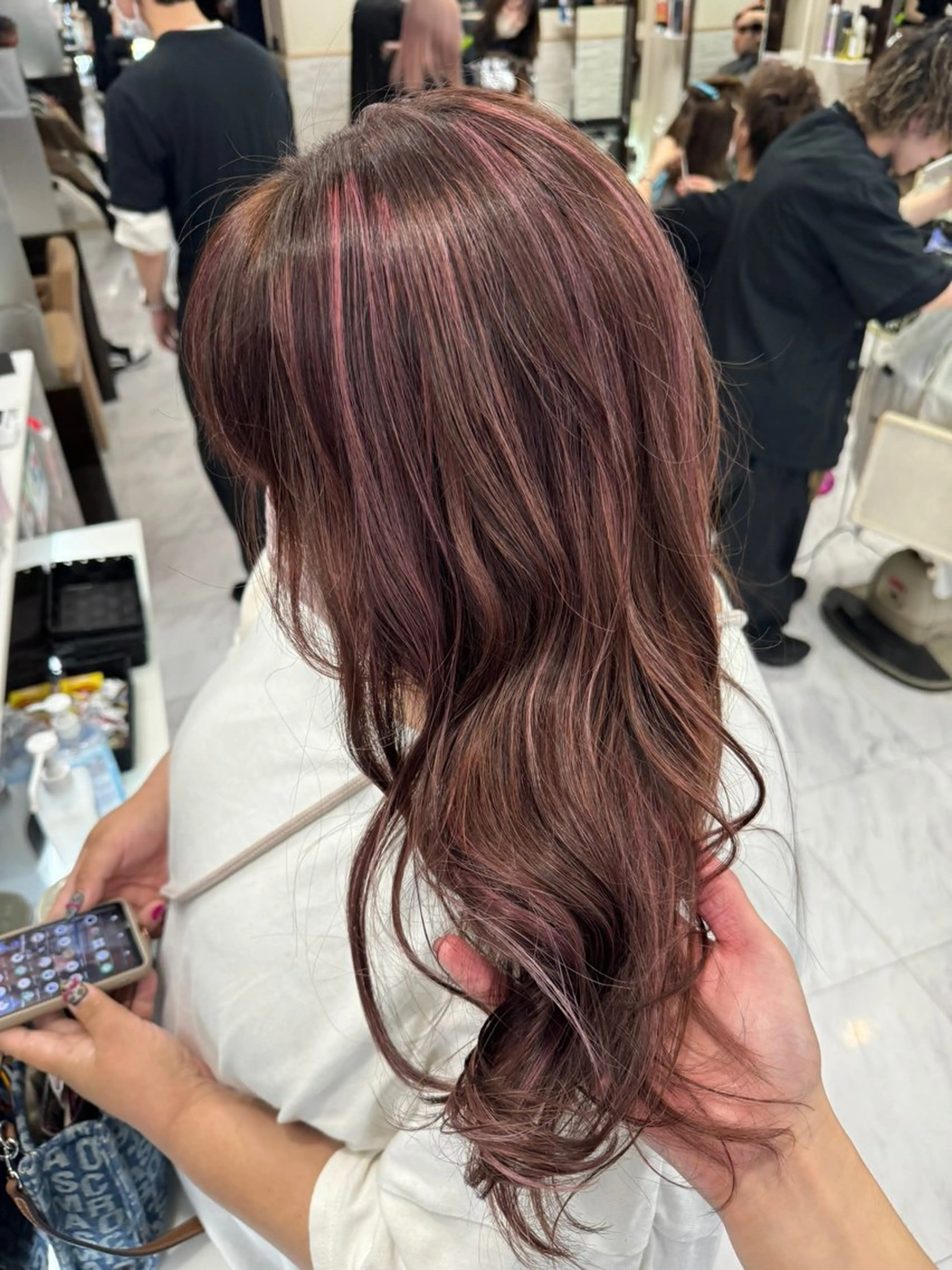 ロング カラー ヘアアレンジ 切りっぱなしボブ ブリーチ デザインカラー ダブルカラー グラデーションカラー ヘアカラー トリートメント 目黒 碧人のヘアスタイル