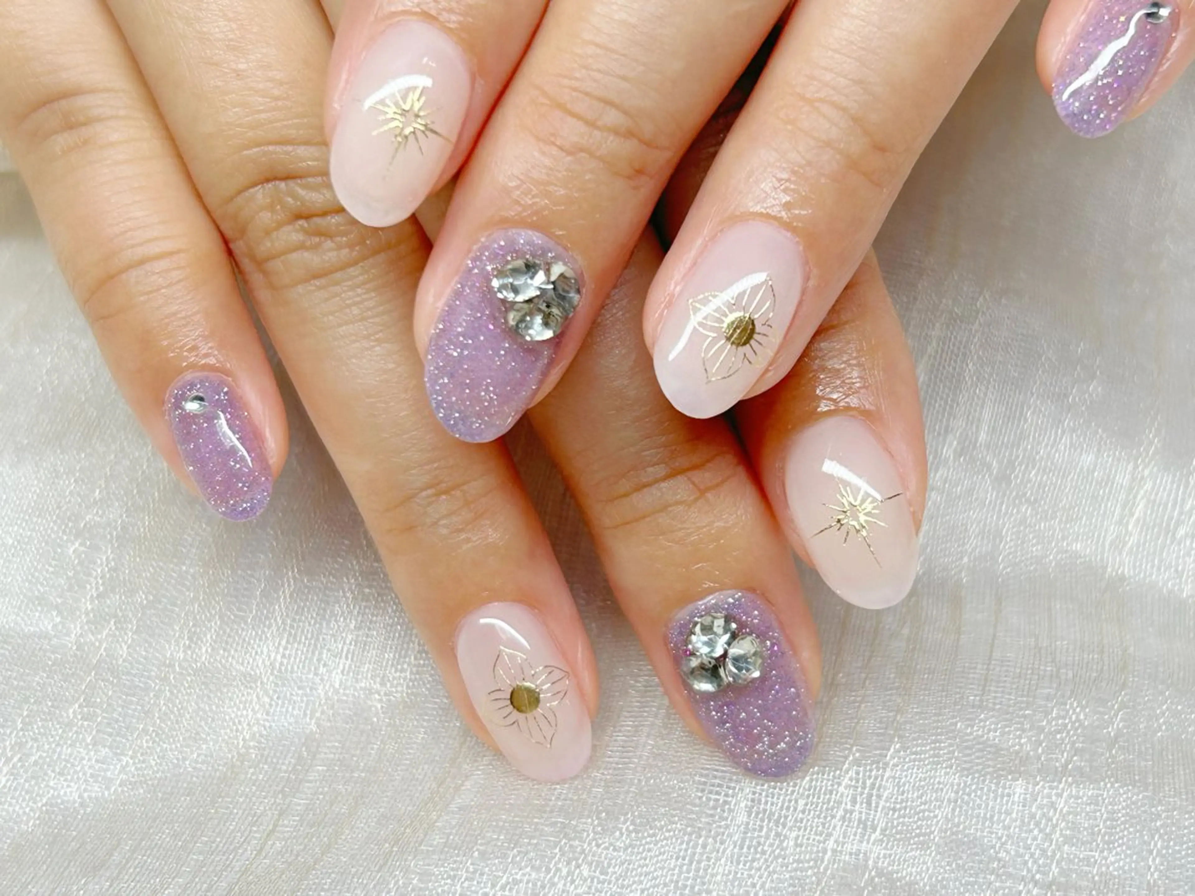 ネイル アートネイル チークネイル 成人式 入学式 長さ出し ハンドネイル Lino Nailのネイルデザイン