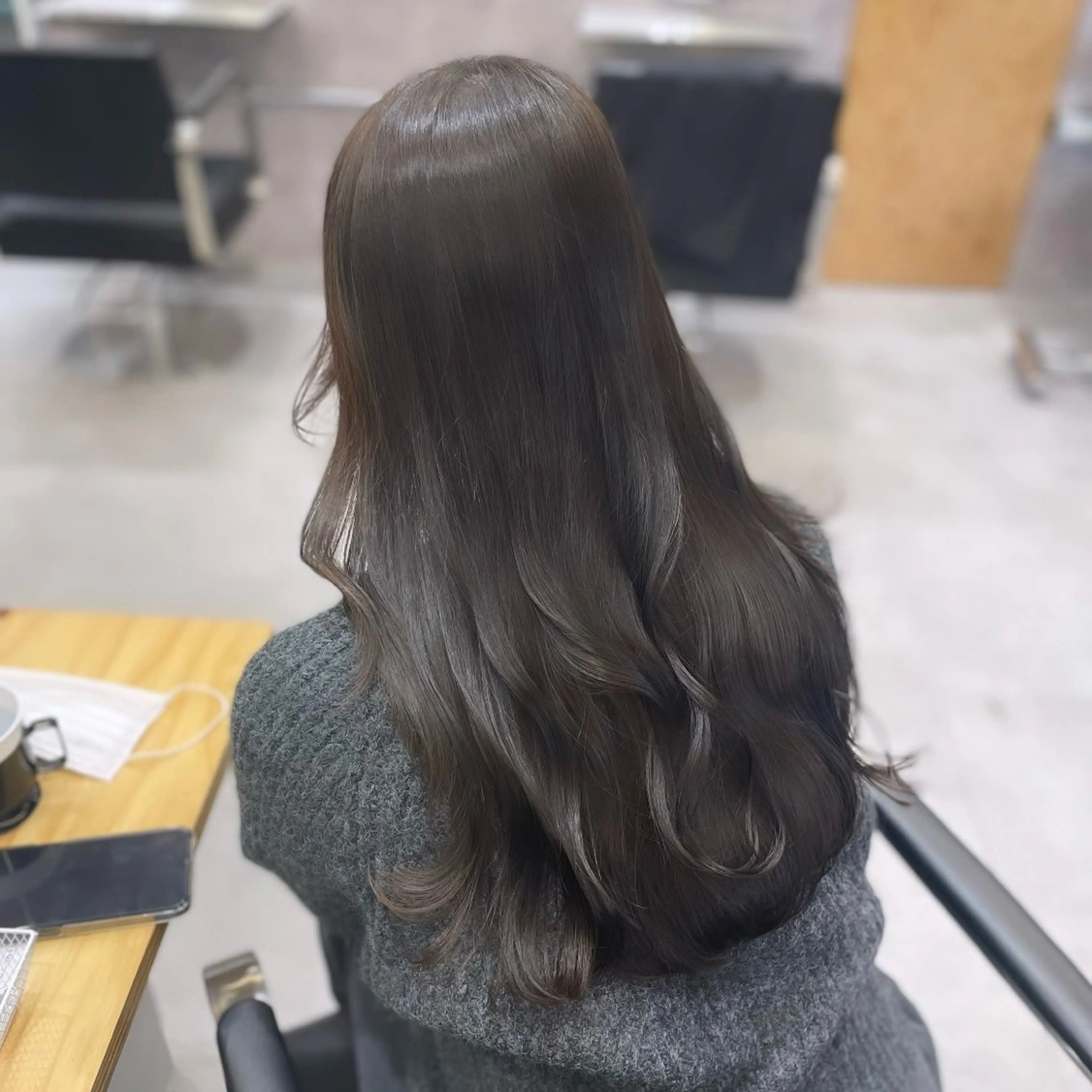 ロング カラー 透明感カラー グレージュ レイヤーカット カット ヘアカラー Rui/透明感カラー 暖色/レイヤーカットのヘアスタイル