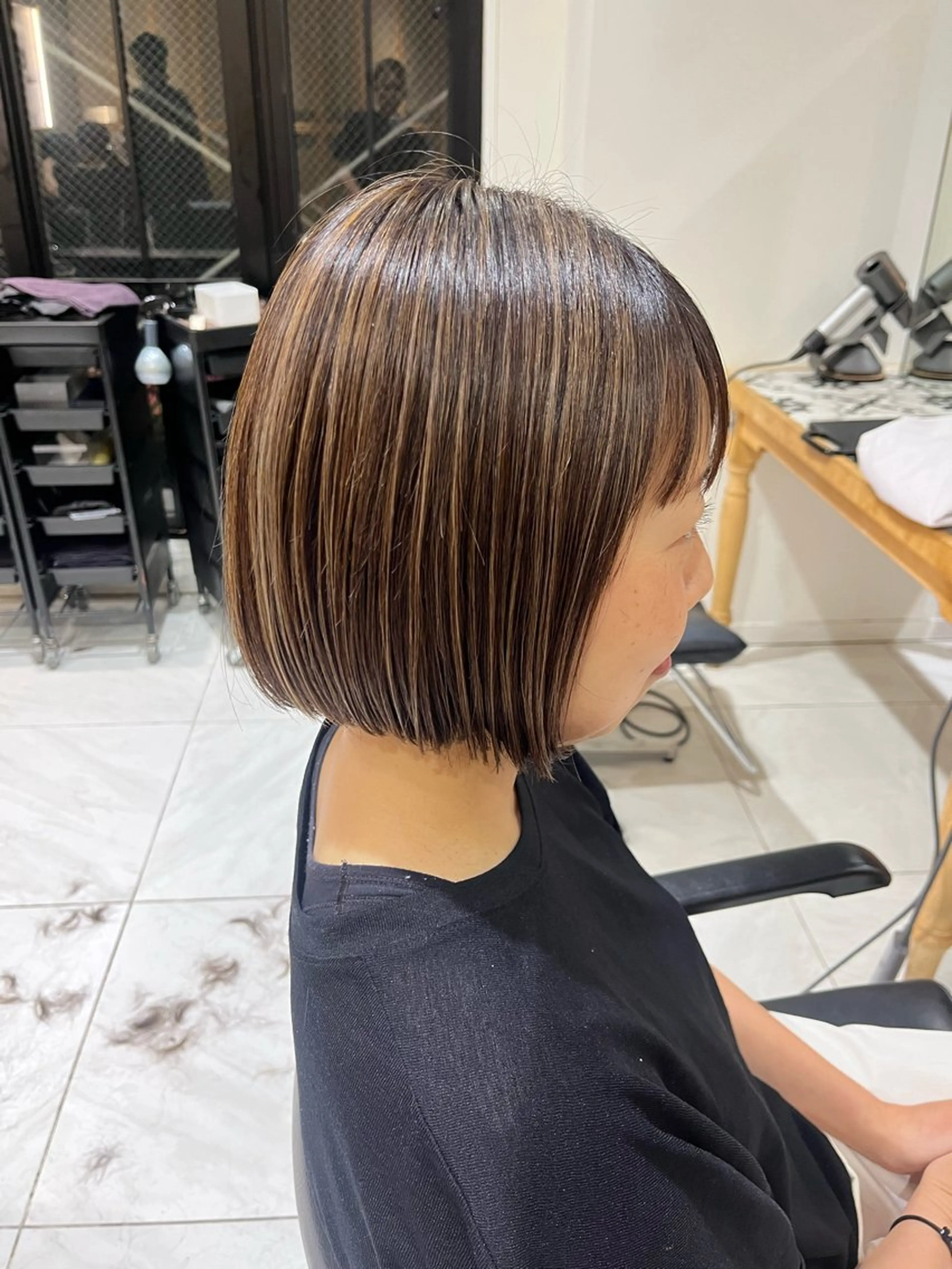 ショート ナミ🩶暗髪/暖色 ❤️/透明感/縮毛のヘアスタイル