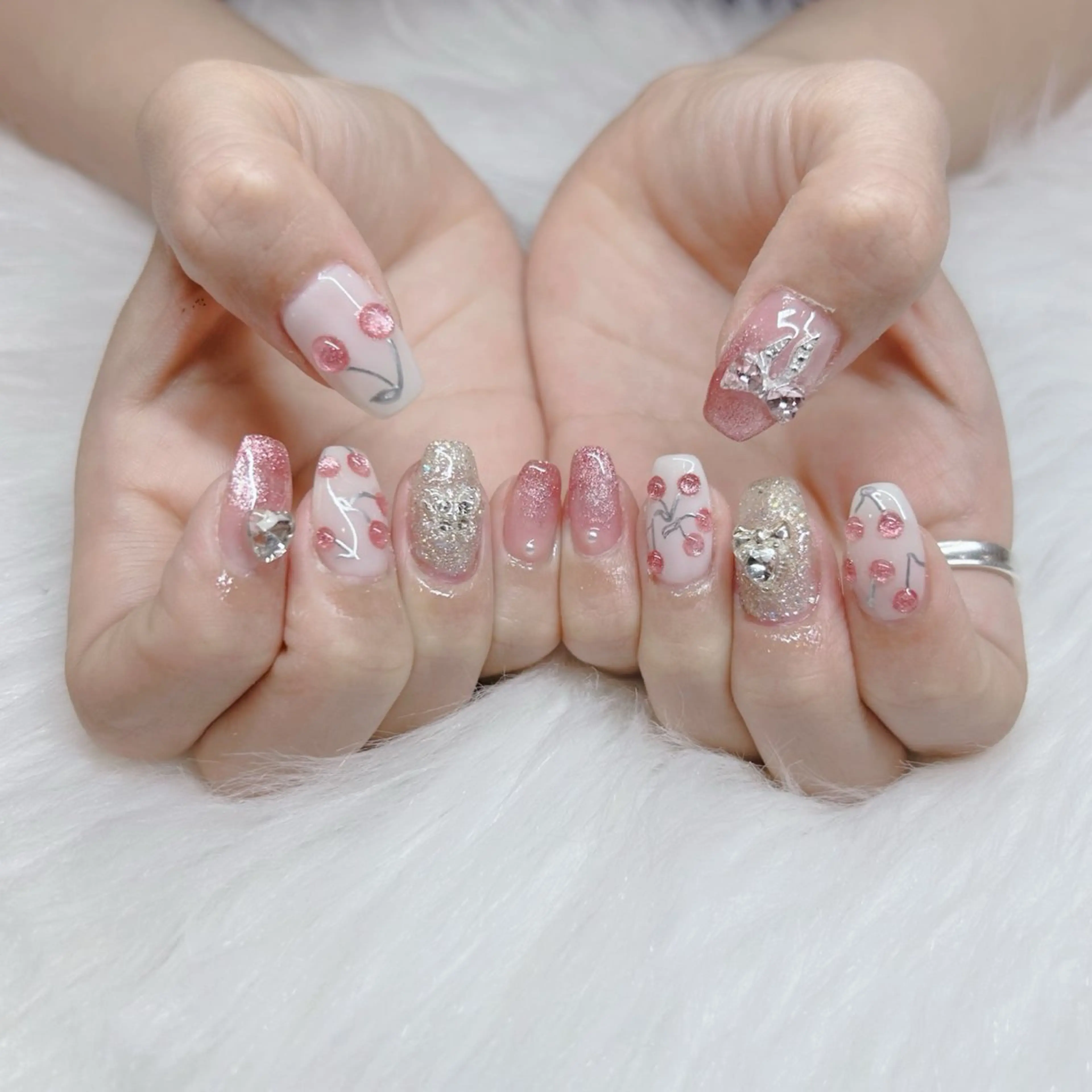 セミロング ハンドネイル HANA うるののネイルデザイン