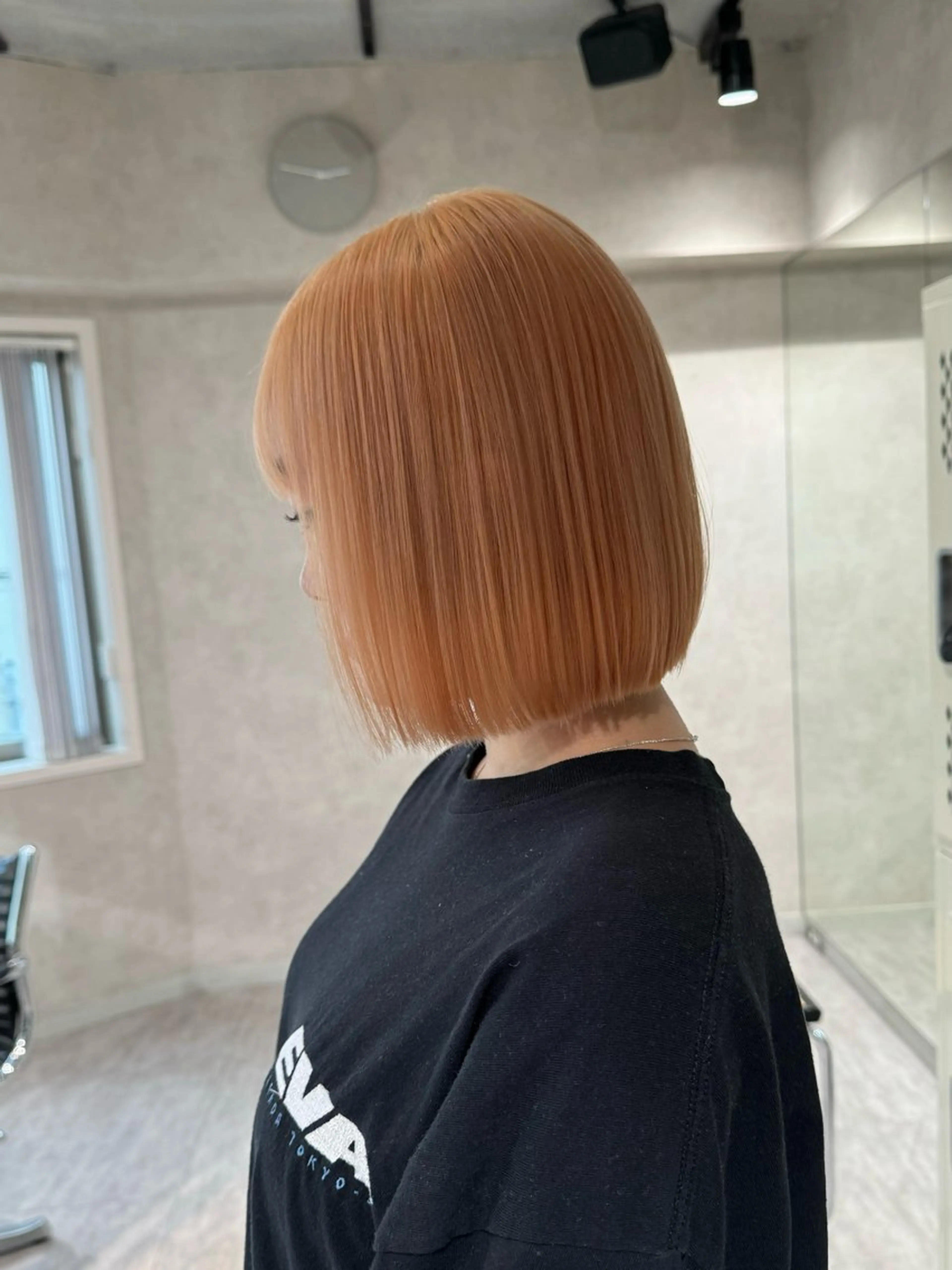 ショート カラー 切りっぱなしボブ ベージュカラー オレンジ オレンジベージュ ボブ カット ヘアカラー トリートメント ダブルカラー ブリーチ/kaitoのヘアスタイル