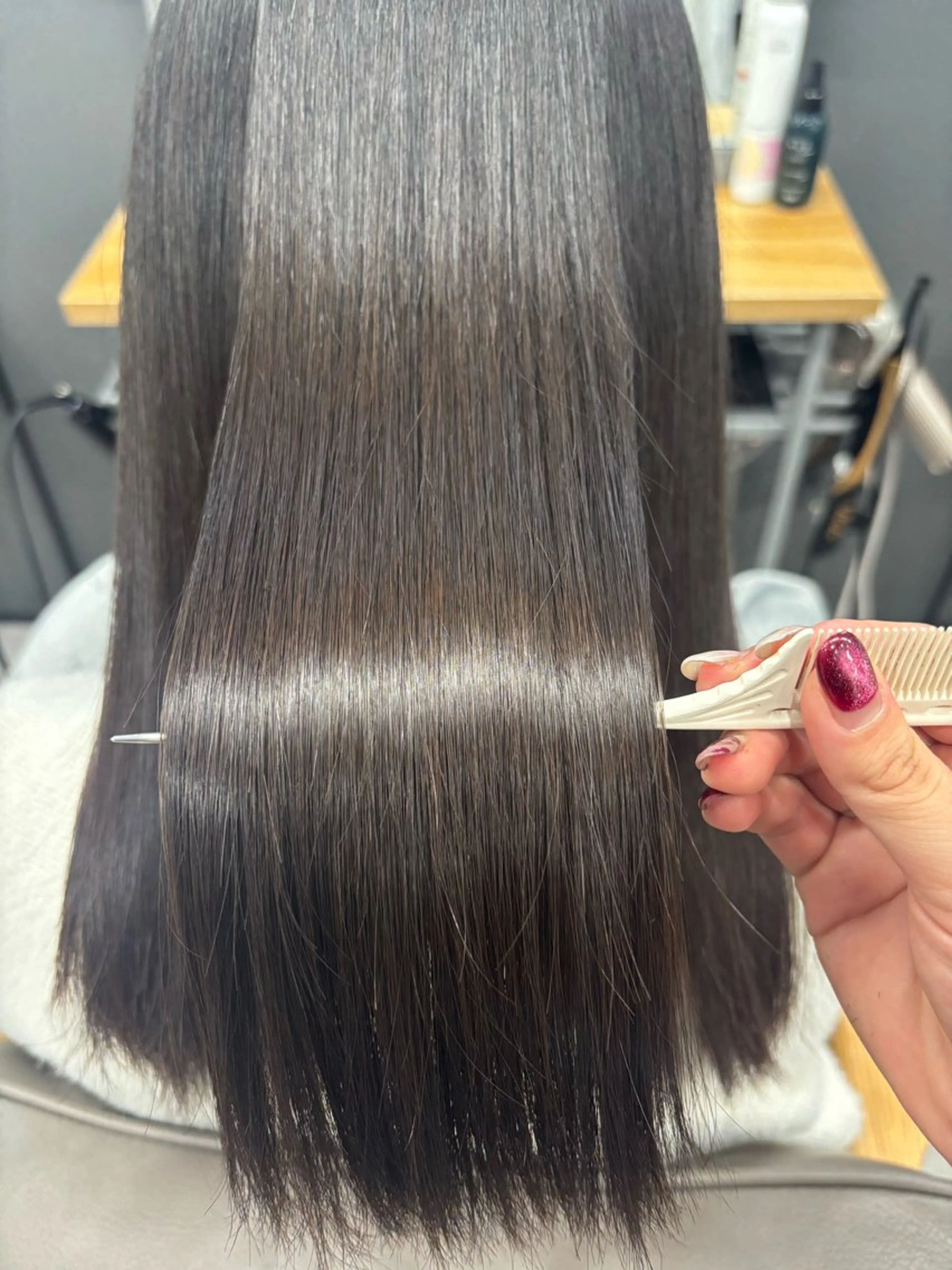 ミディアム カット 縮毛矯正 ルプラボウ あいか 韓国ヘア/艶髪のヘアスタイル