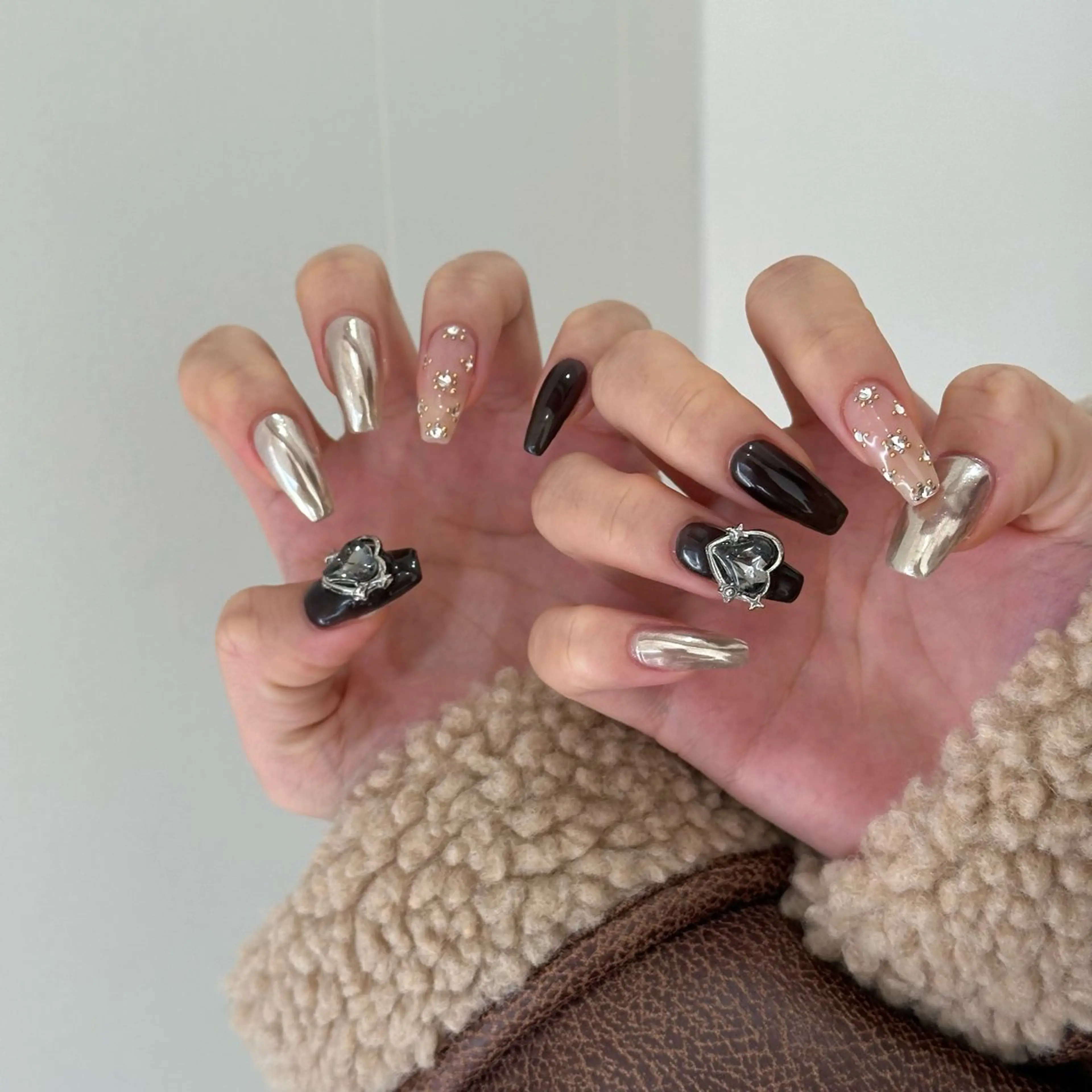 ネイル ハンドネイル reika .のネイルデザイン