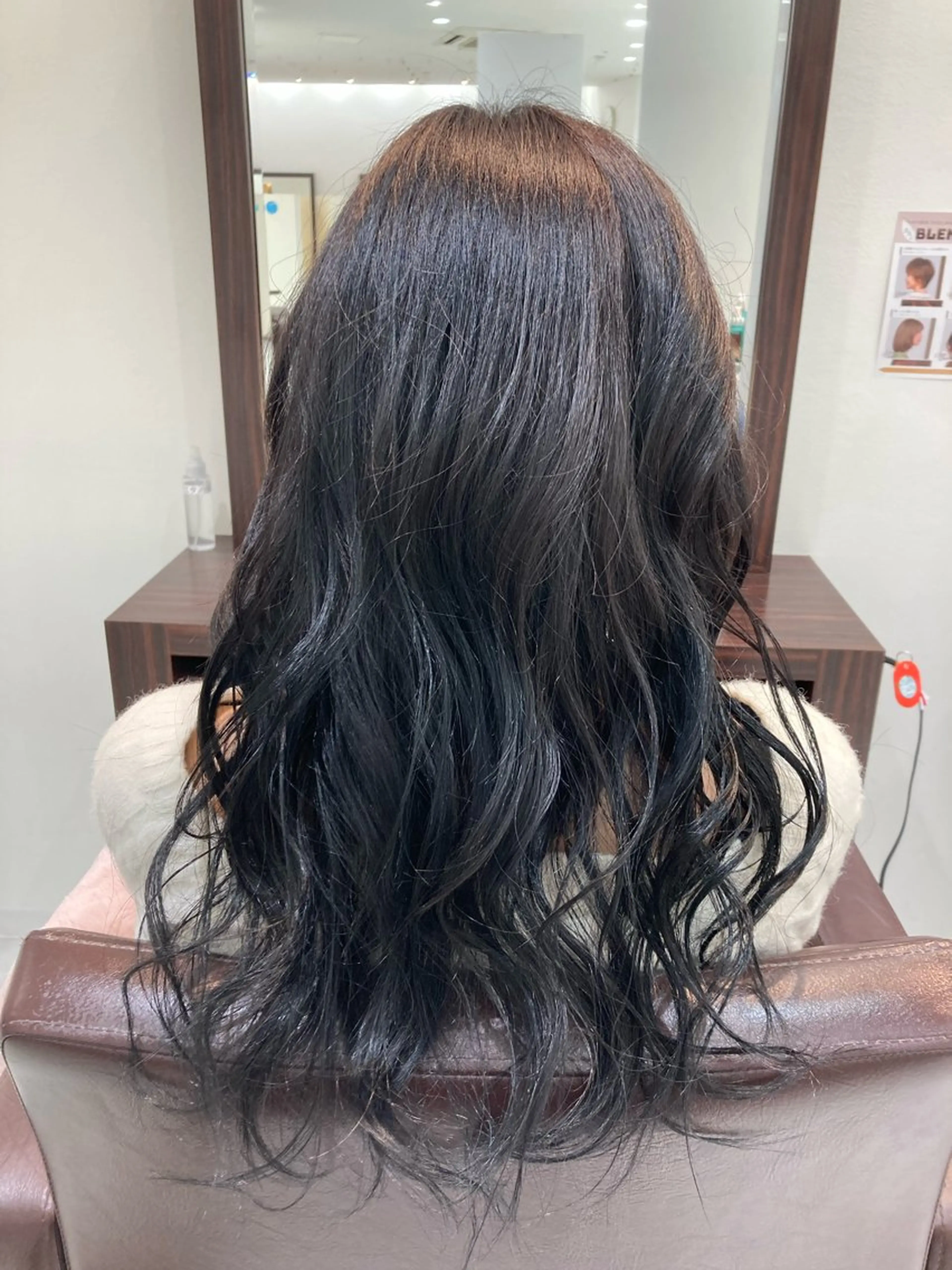 ロング カラー パーマ 黒髪 ブルーカラー ブルーブラック グランアージュ ネオ所属・Ryu/ハイトーン/ デザイン/髪質改善のヘアスタイル