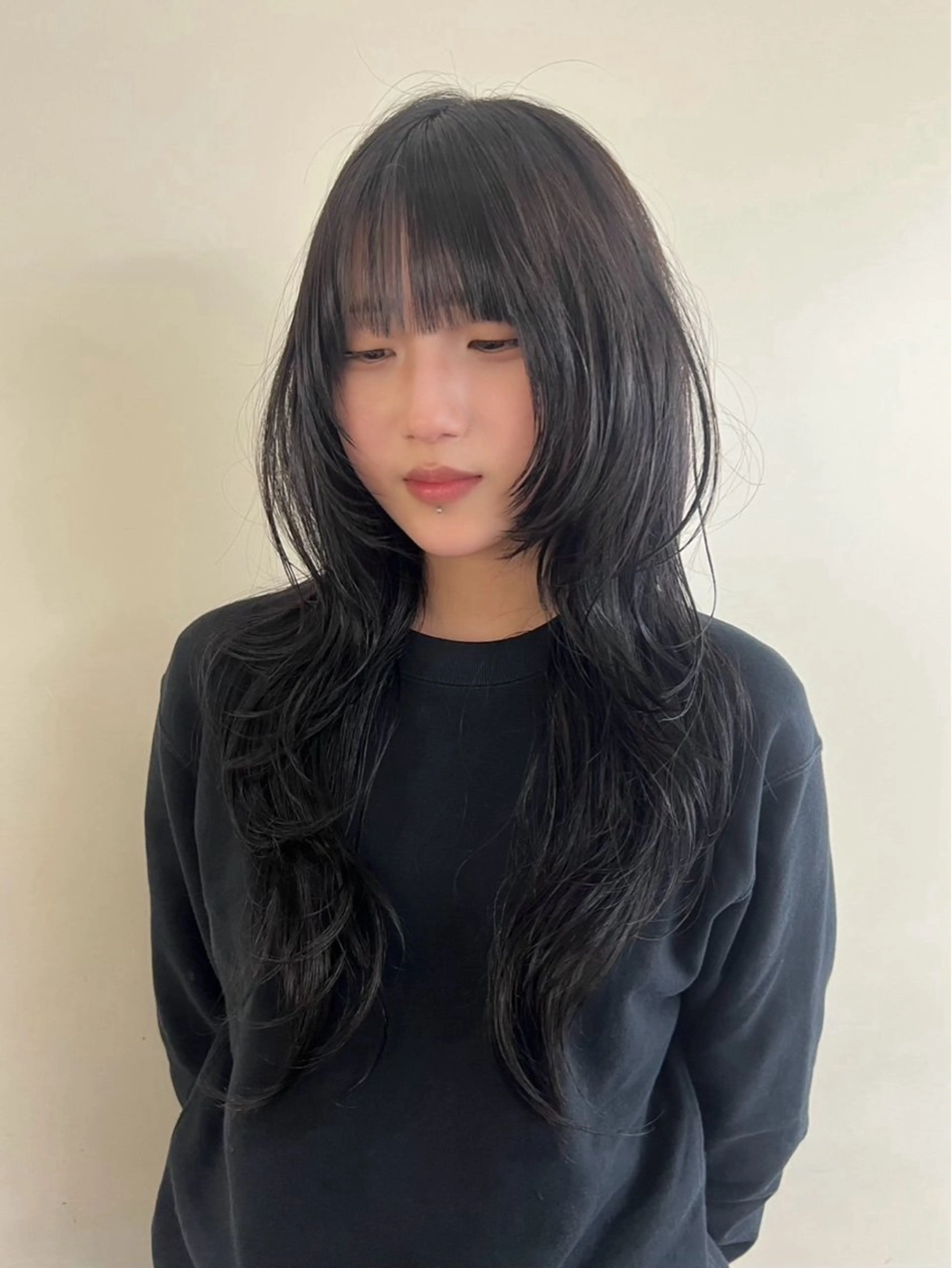 ロング カット トリートメント ヘアセット レイヤーカット／ ハイトーン/Moeのヘアスタイル