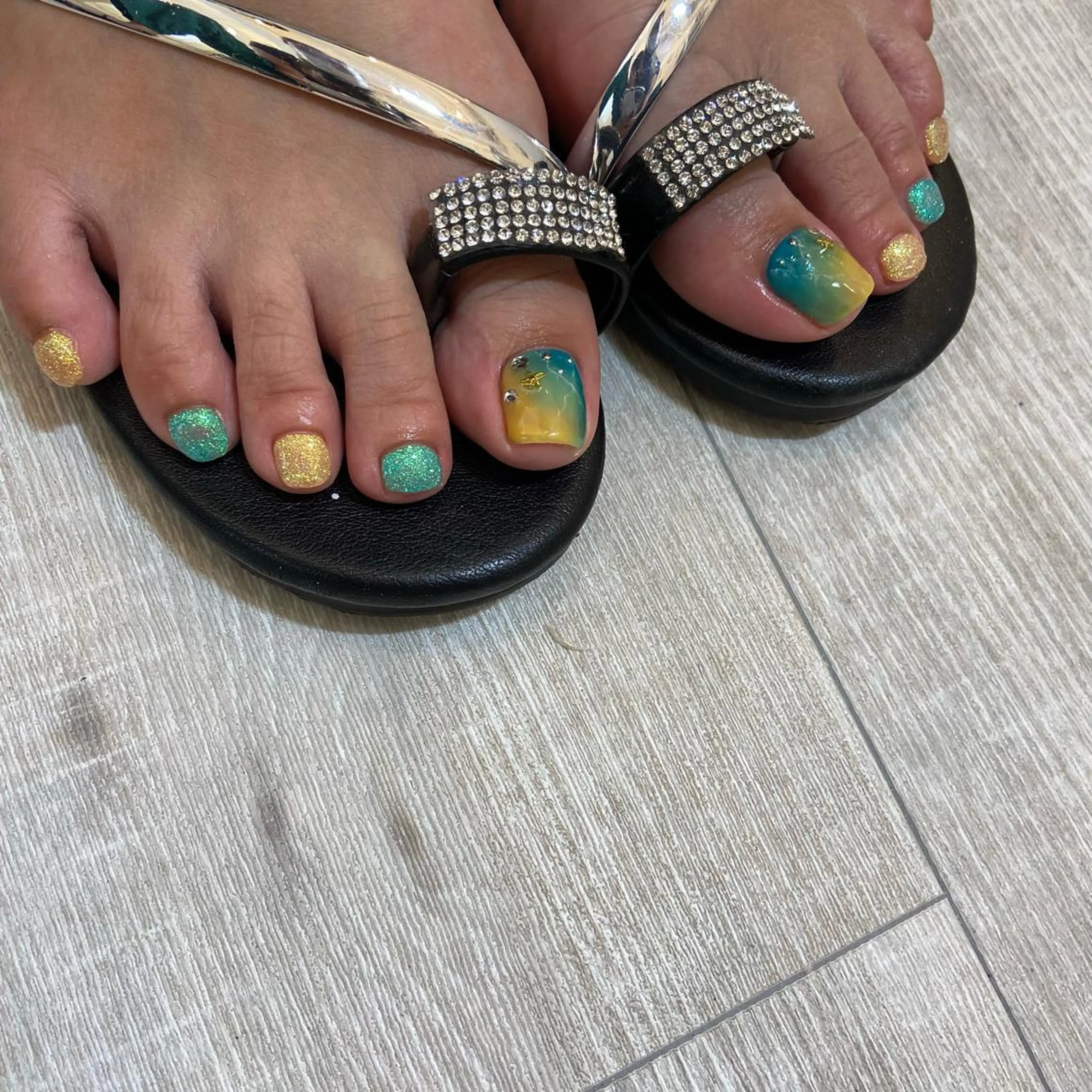 ネイル アートネイル フットネイル NAIL SALON Rのネイルデザイン