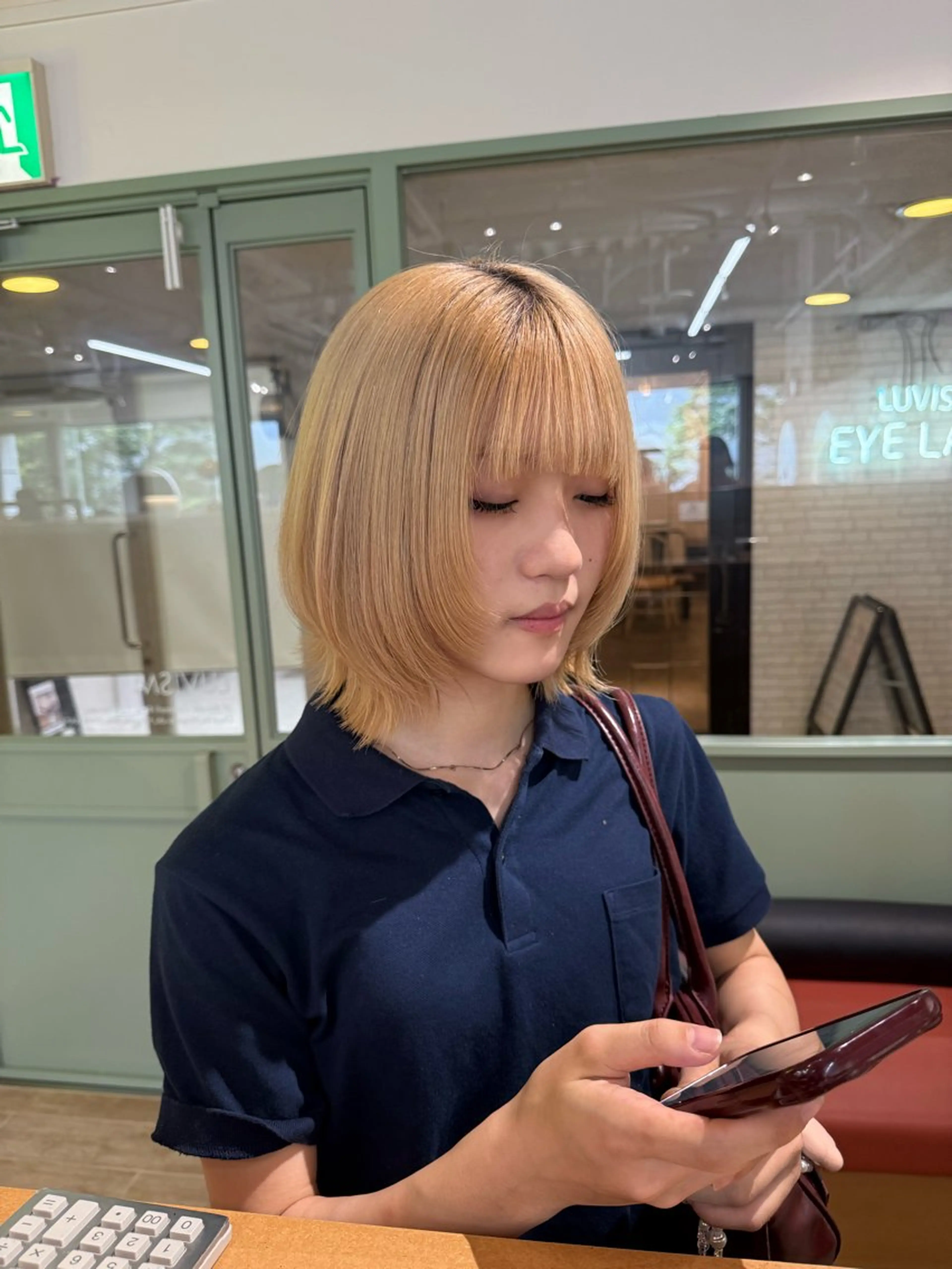 ミディアム ボブレイヤー ボブ レイヤーカット カット ヘアカラー トリートメント 新潟/万代/レイヤー 韓国風/明間未来のヘアスタイル