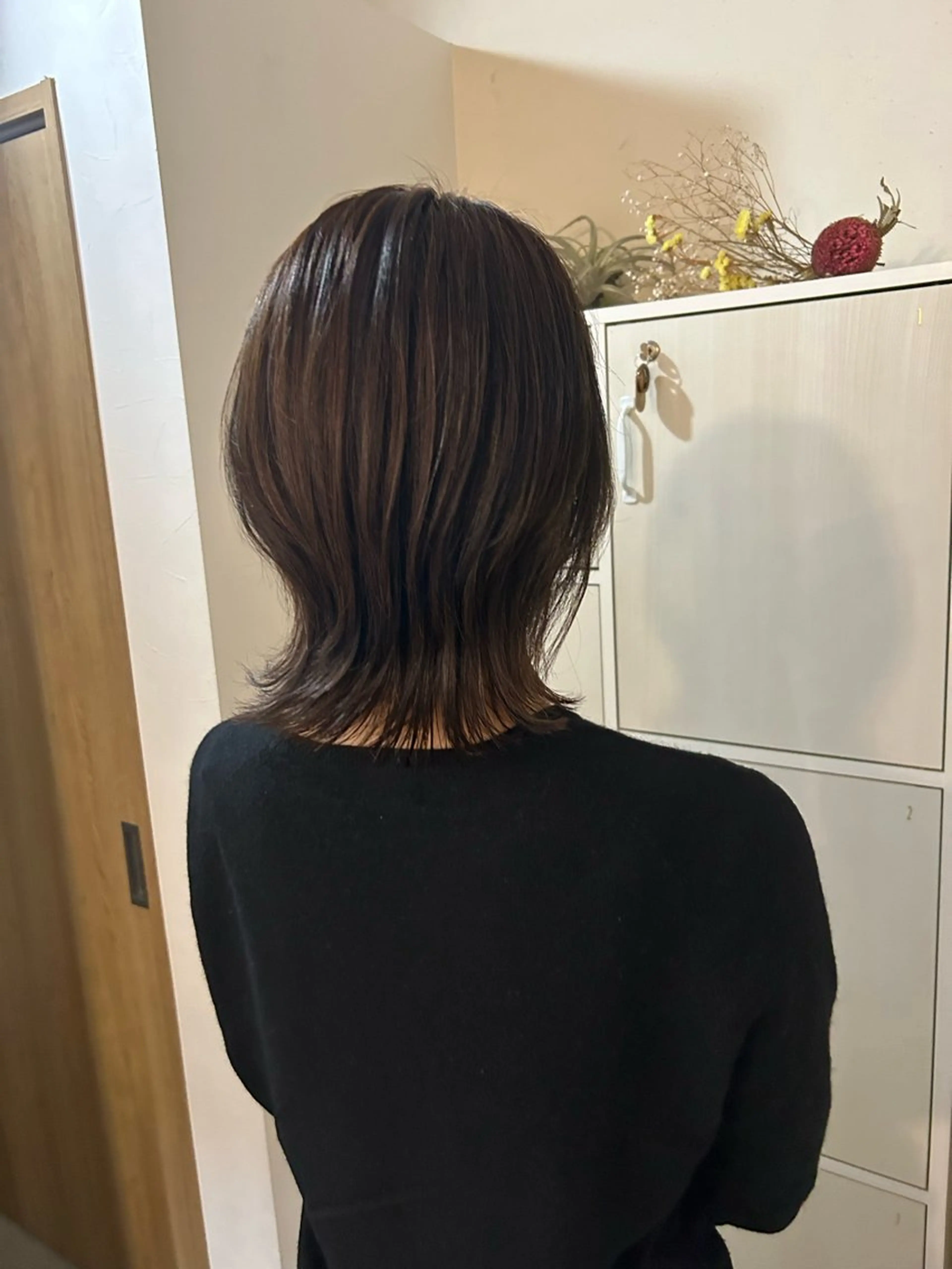 ミディアム カット stylist 倉本恋のヘアスタイル