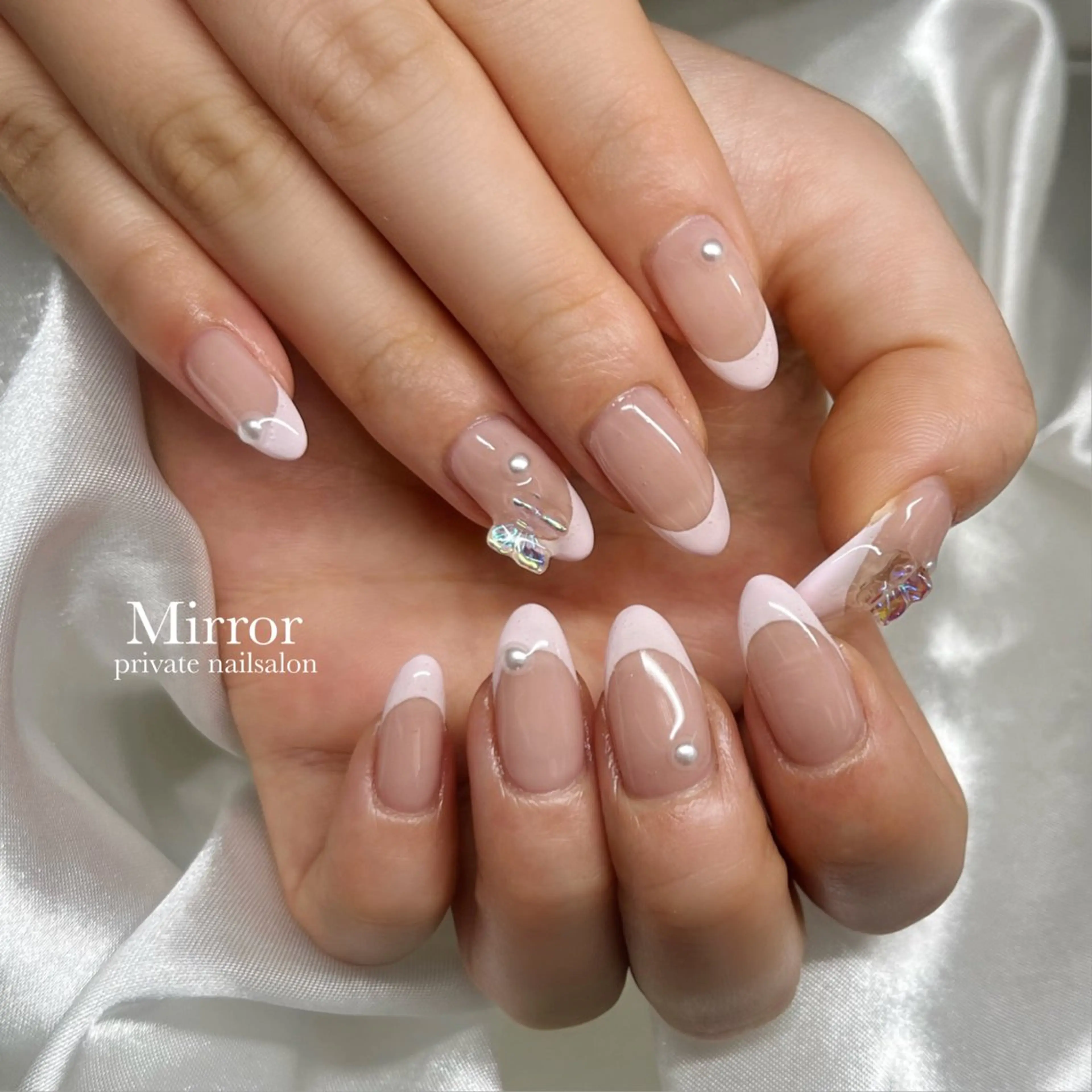 ネイル nailsalon Mirrorのネイルデザイン