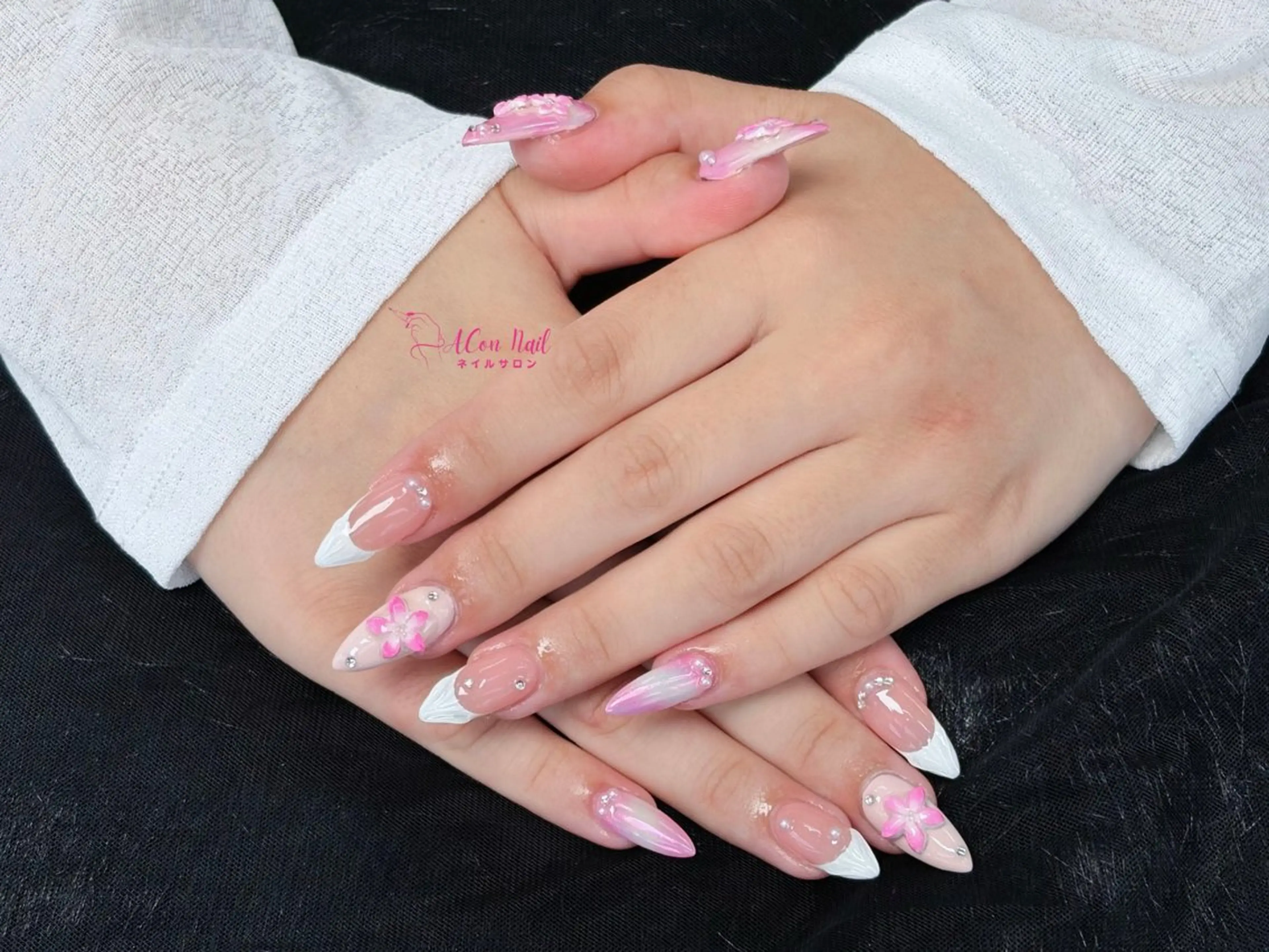 ネイル 桜ネイル 長さ出し フラワーネイル フレンチネイル ジェルネイル ハンドネイル ACon NailSalonのネイルデザイン