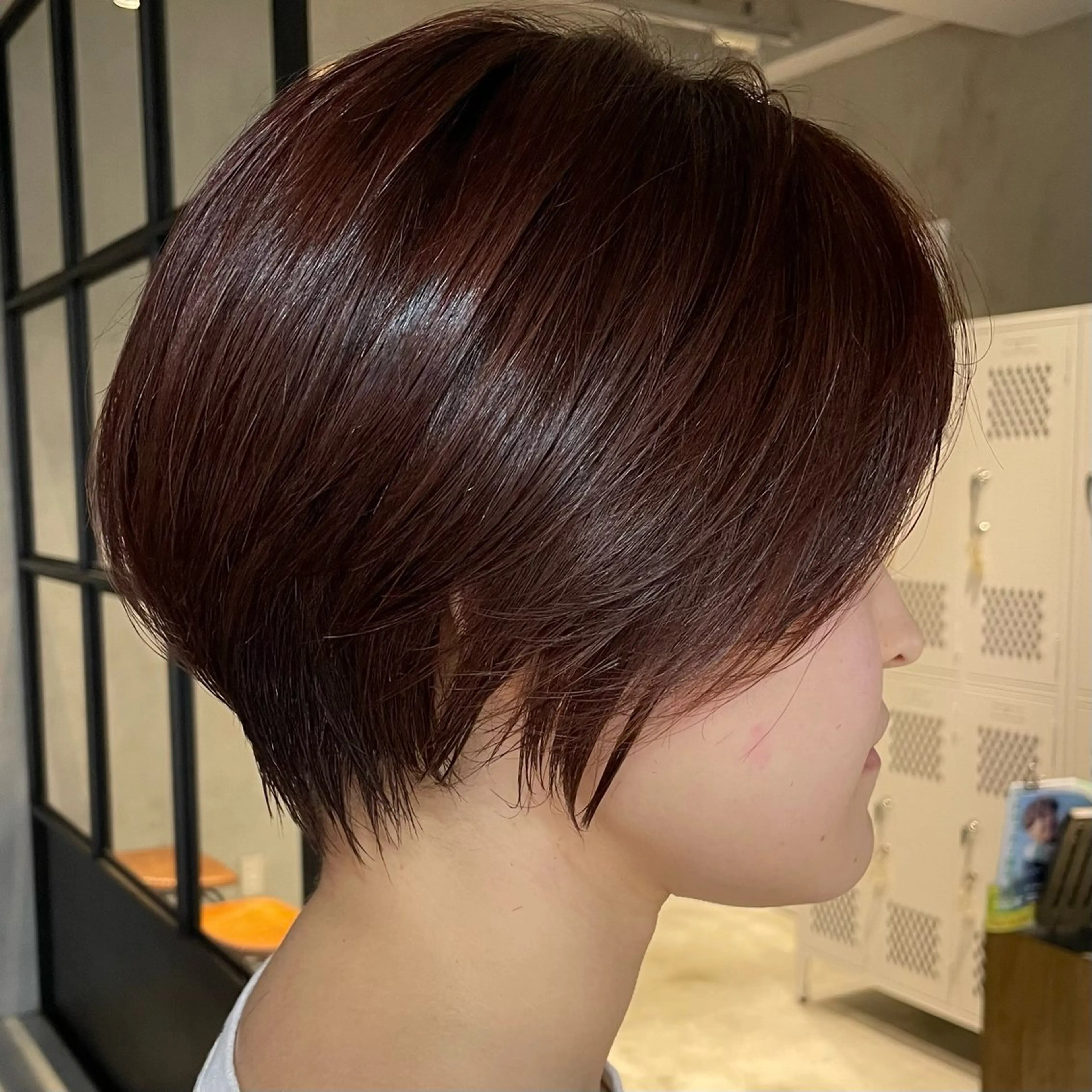 ショート レッドブラウン ヘアカラー 澤崎 ゆらのヘアスタイル