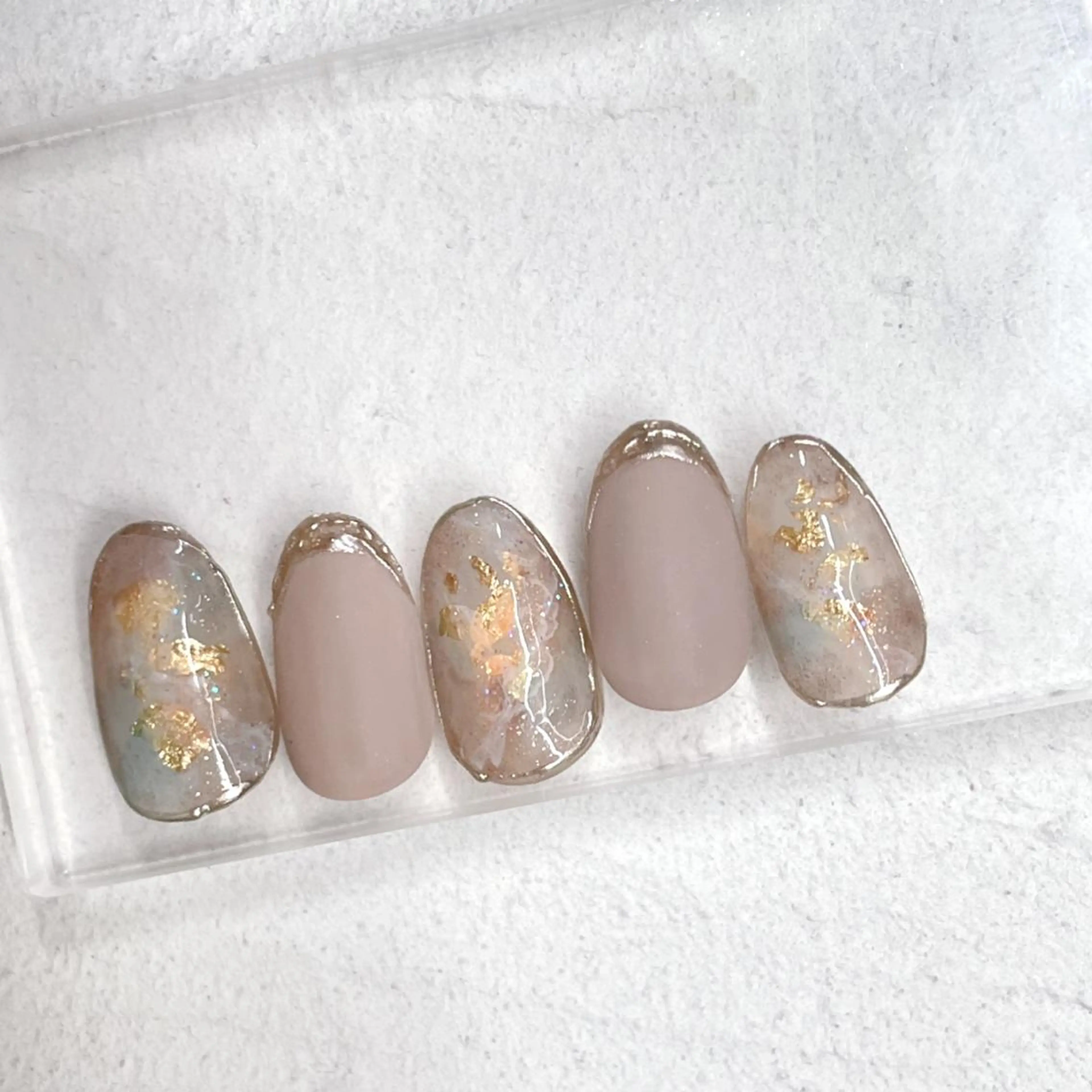 ミディアム Lety total beautyのネイルデザイン