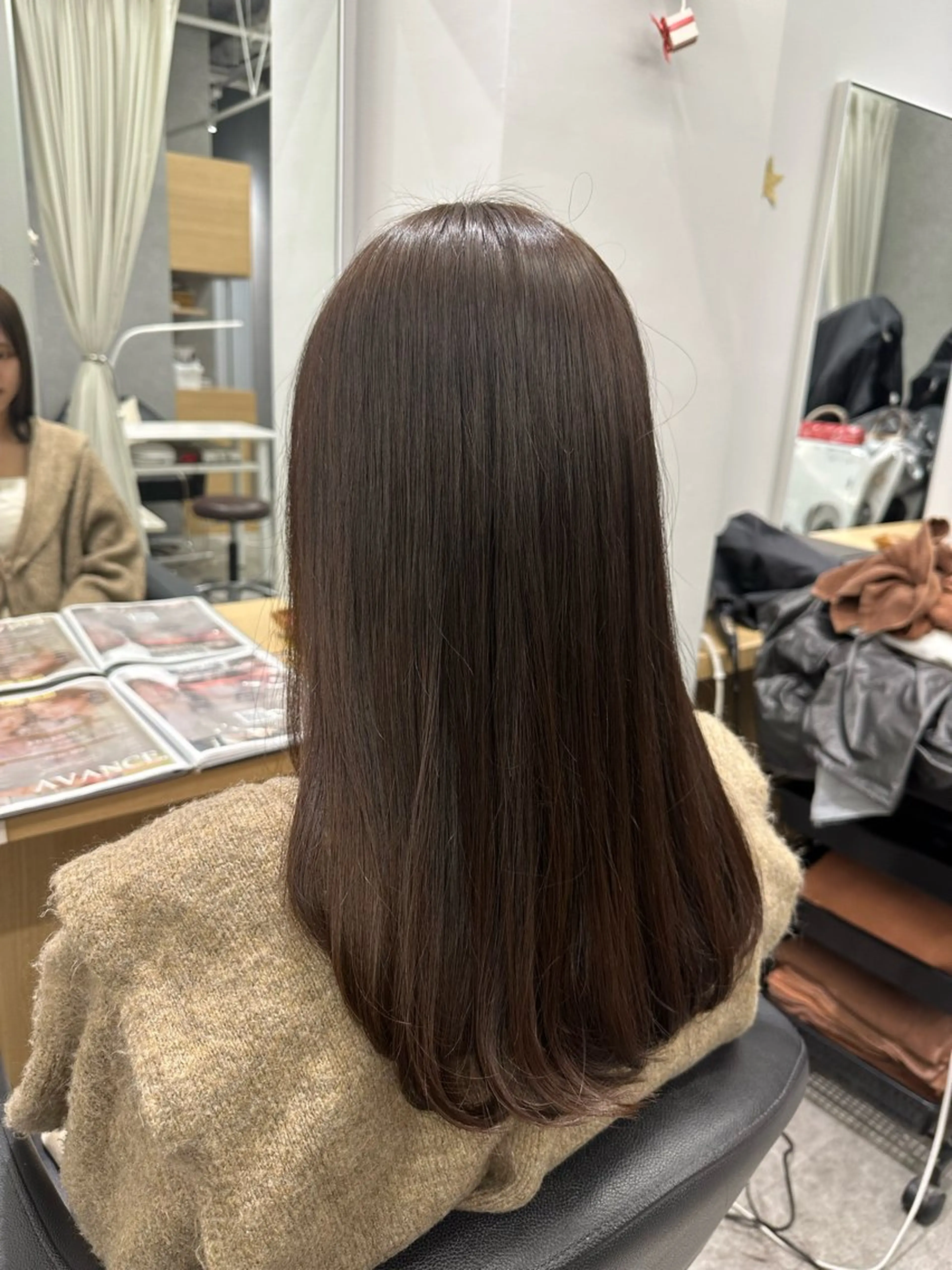 セミロング カット ヘアカラー 巻ける髪質改善🫧ハ イライト/永田汰伊智のヘアスタイル