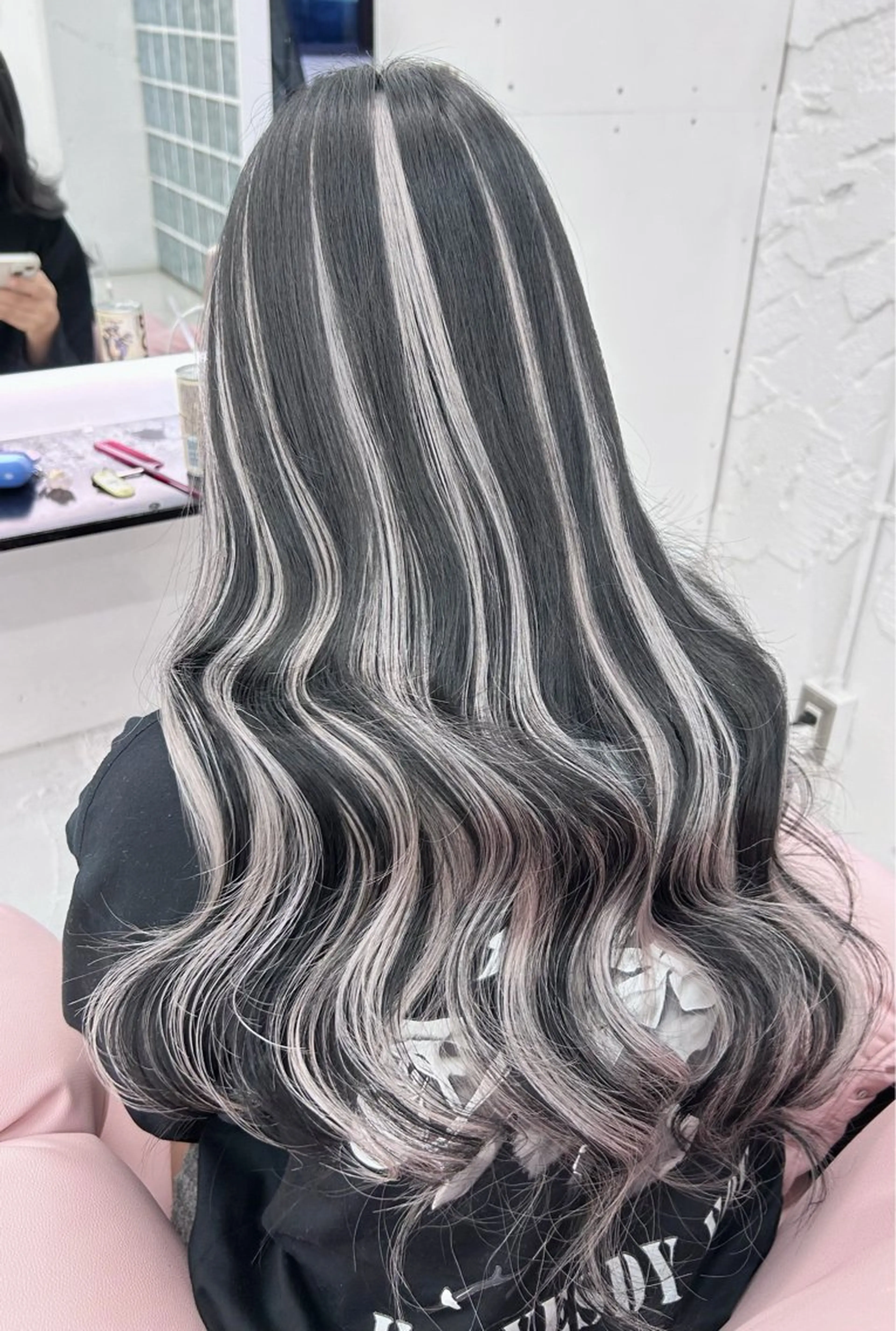 ロング ハイライト エクステ 三尾 樺緒のヘアスタイル