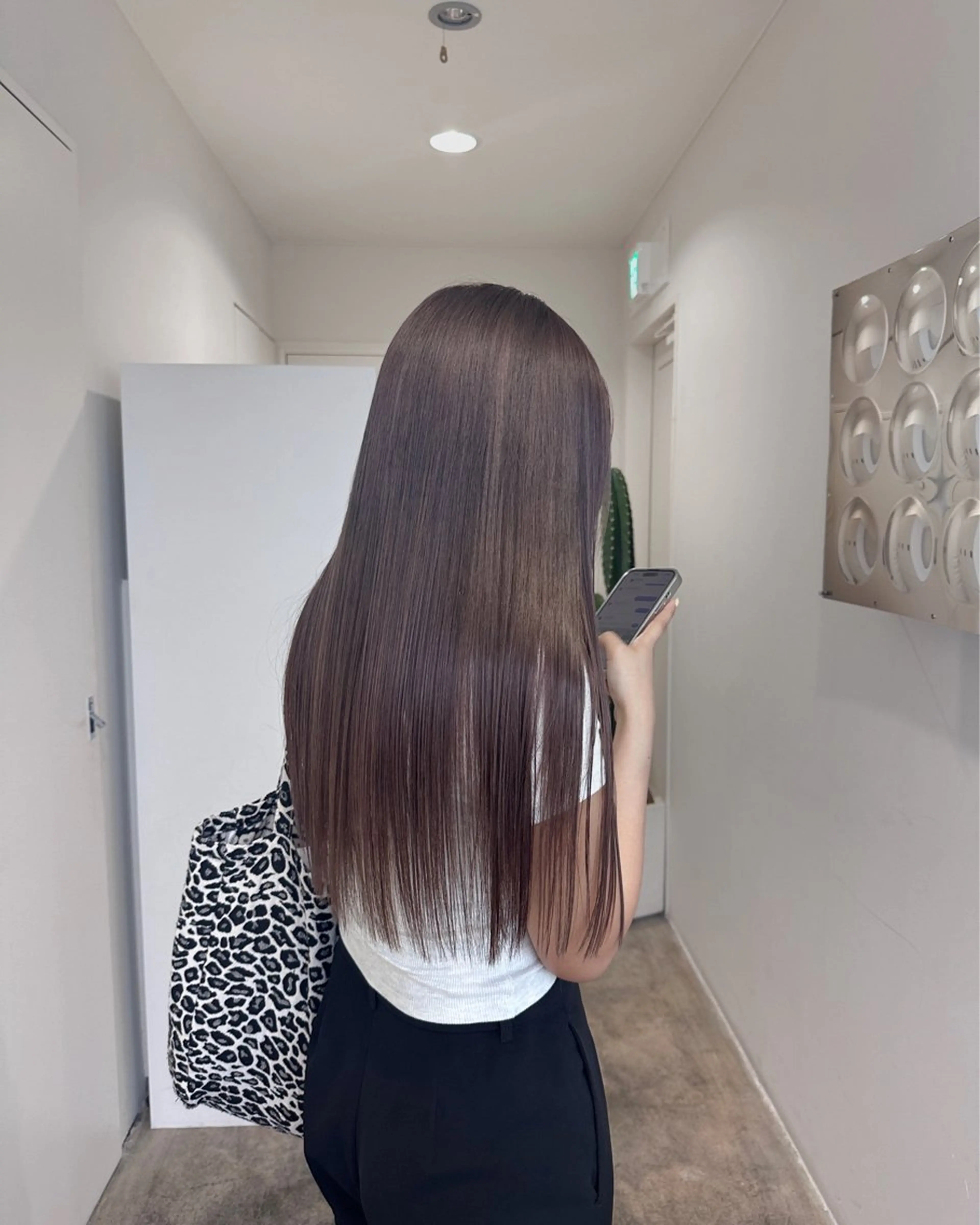 ロング カラー カット ヘアカラー トリートメント 透明感カラー/顔周り レイヤー/髪質改善のヘアスタイル