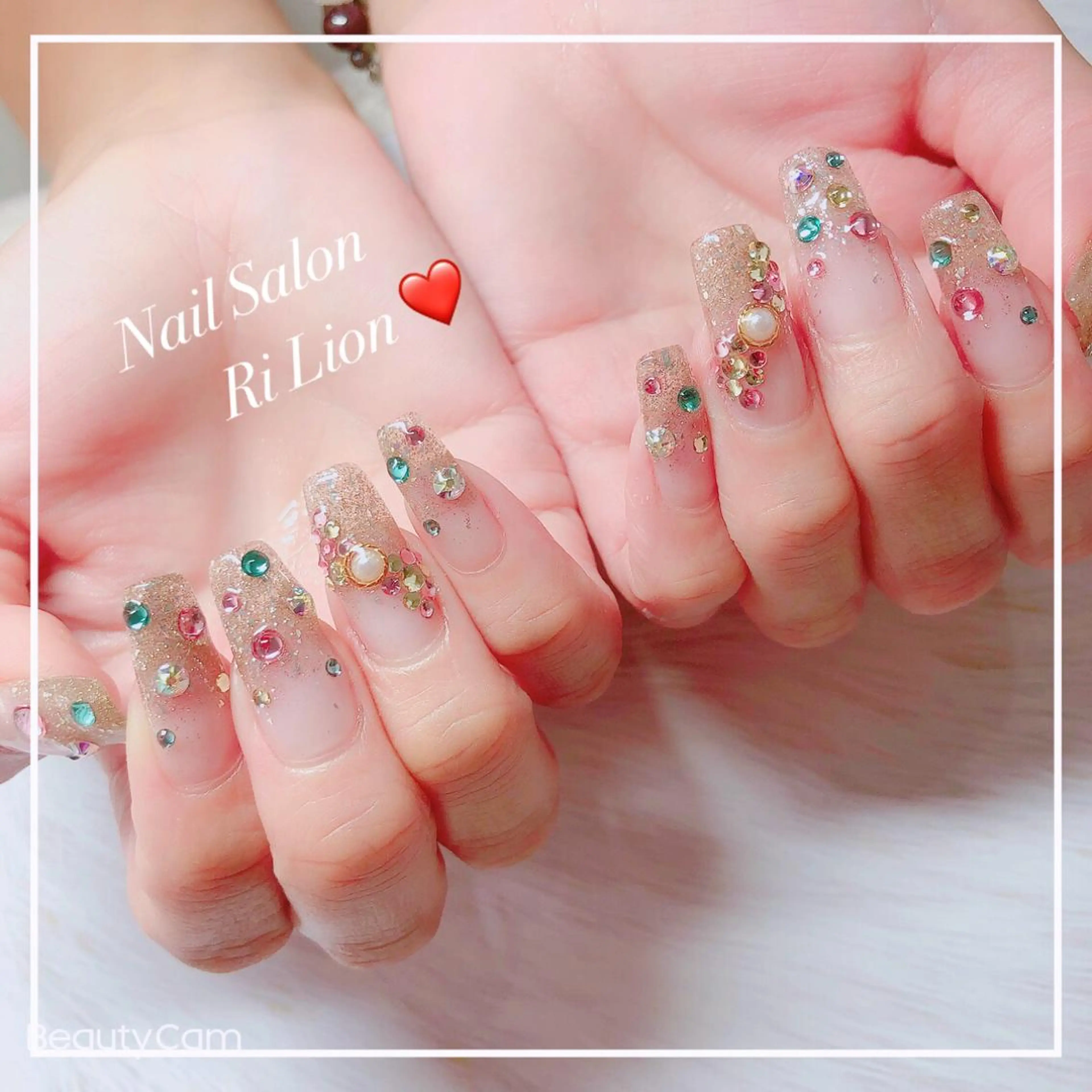 ネイル ハンドネイル RiLion💗 Risa🦋💜のネイルデザイン
