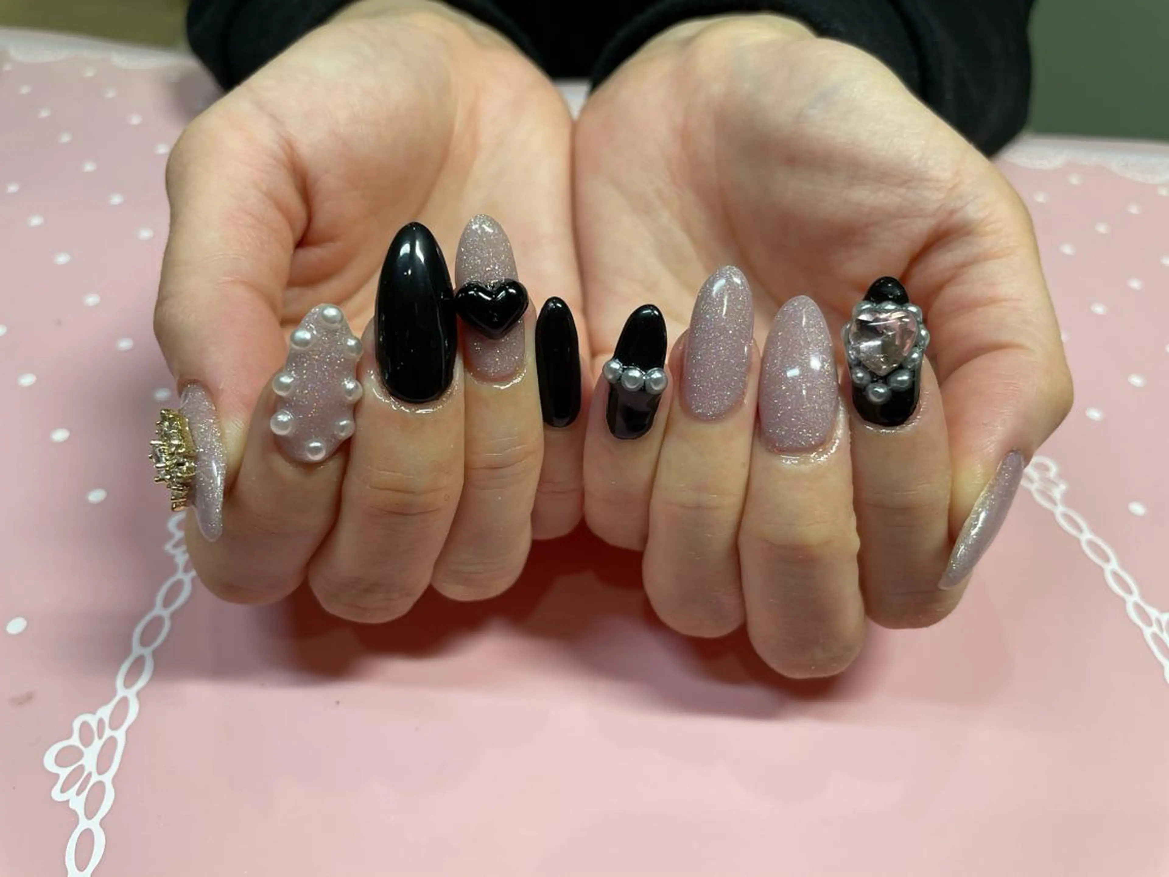 セミロング ネイル グラデーション ラメ(グリッター) ラメグラデーション ワンカラーネイル ハンドネイル 《LB》ラブリエ Nail&eyeのマツエク・マツパデザイン