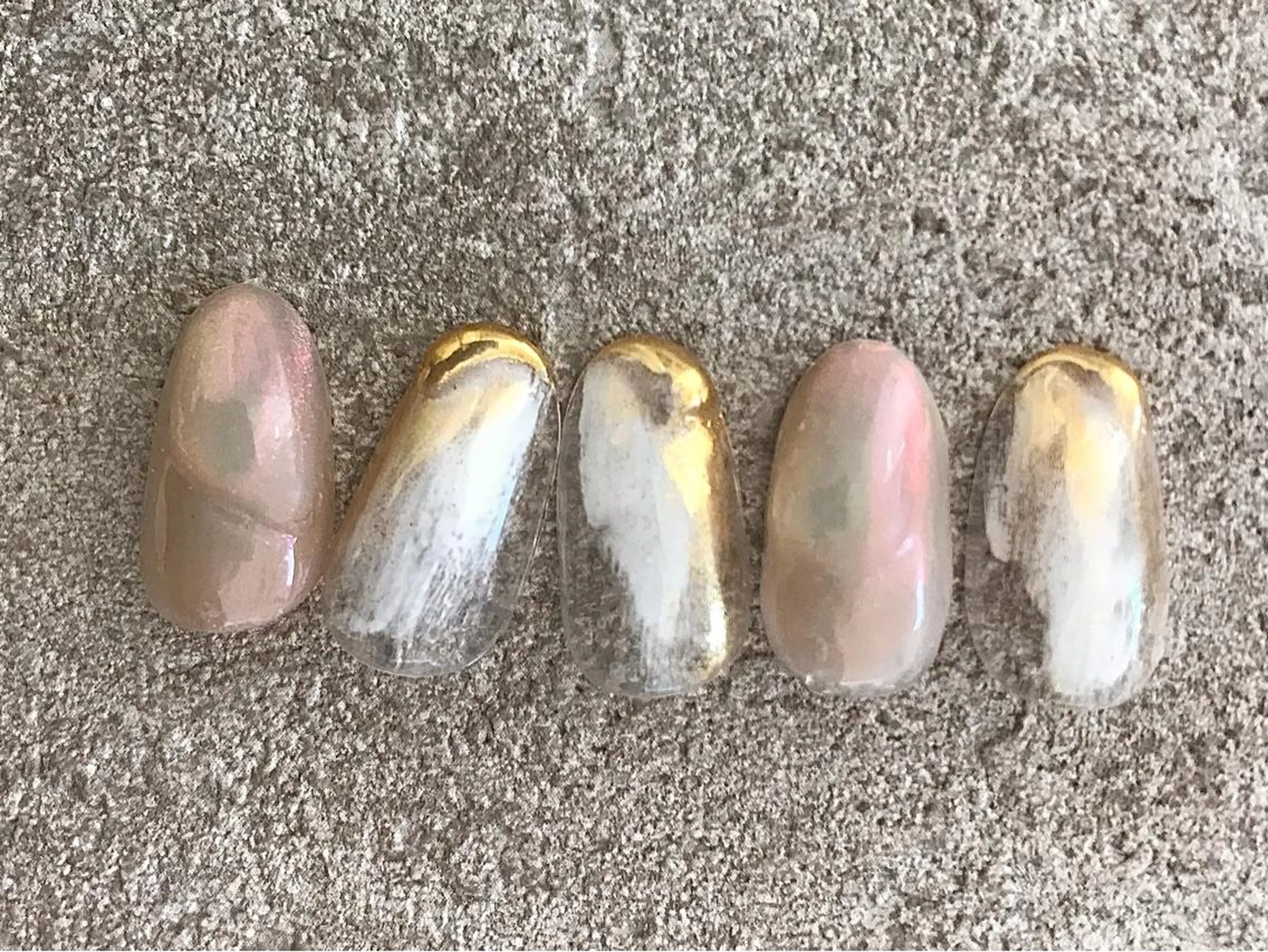 ネイル mogunail &blowのネイルデザイン