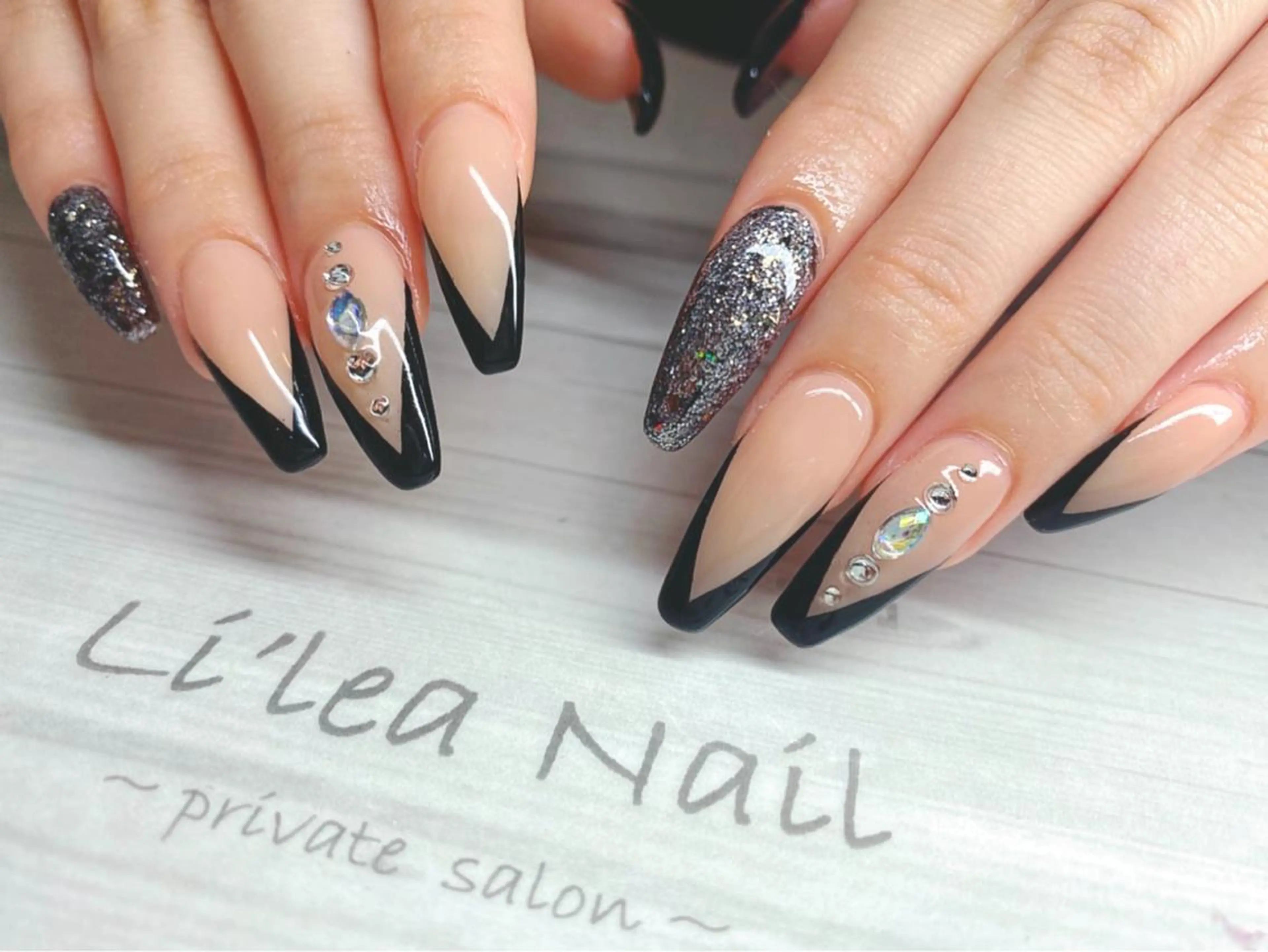 ネイル Li'leaNail AINAのネイルデザイン