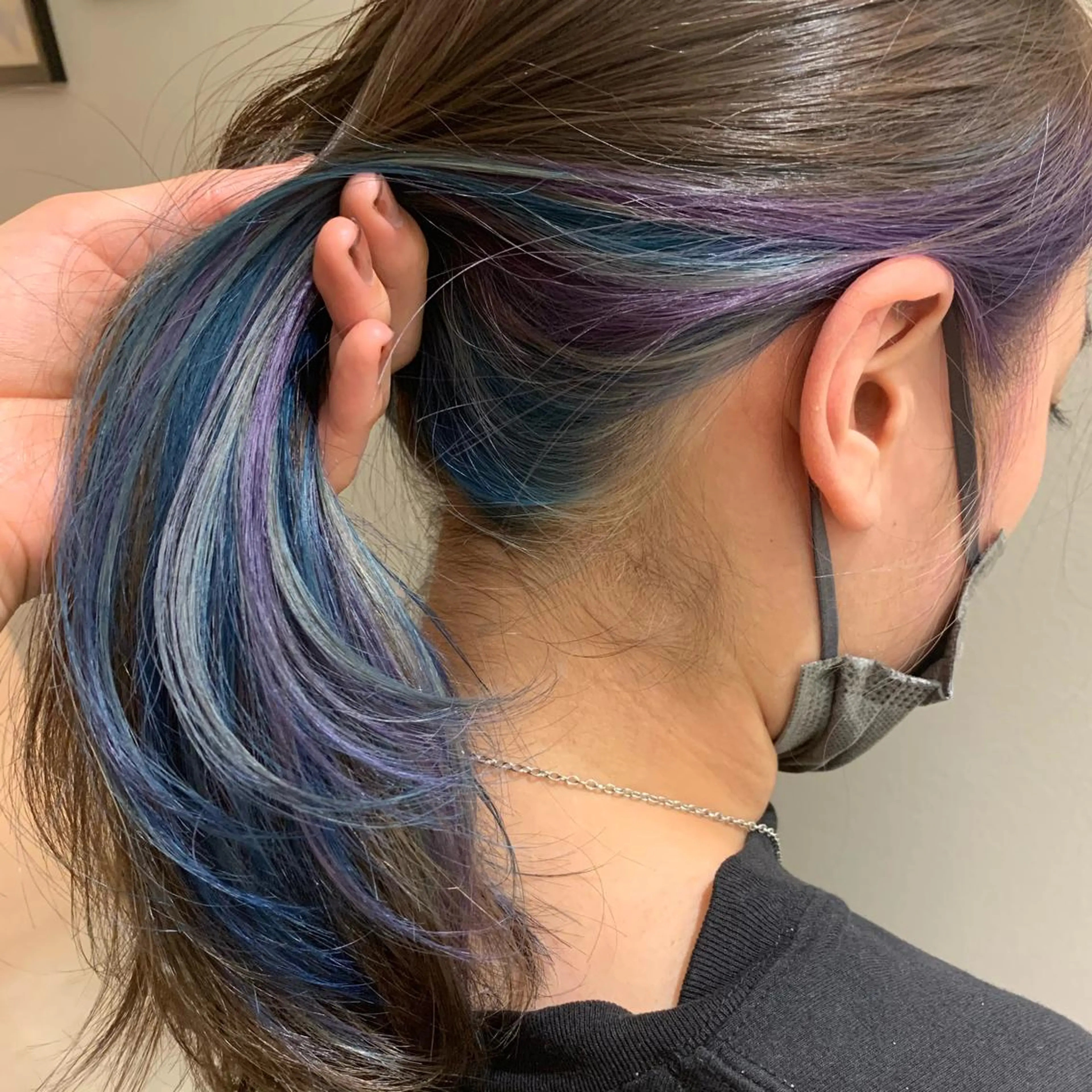 セミロング ヘアカラー 長山 茉白のヘアスタイル