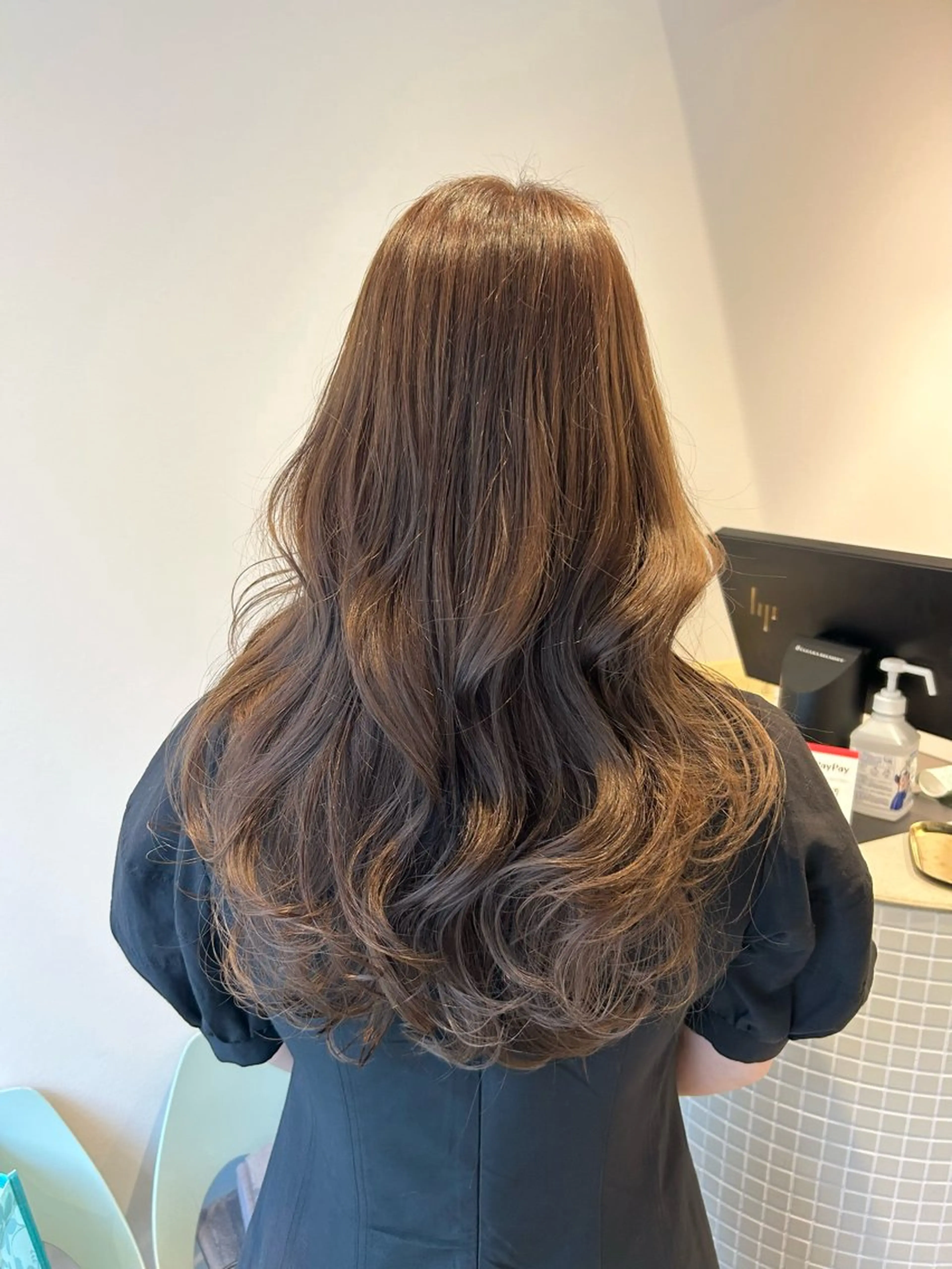 セミロング 艶髪カラー×髪質改善 🎀中島鈴菜のヘアスタイル