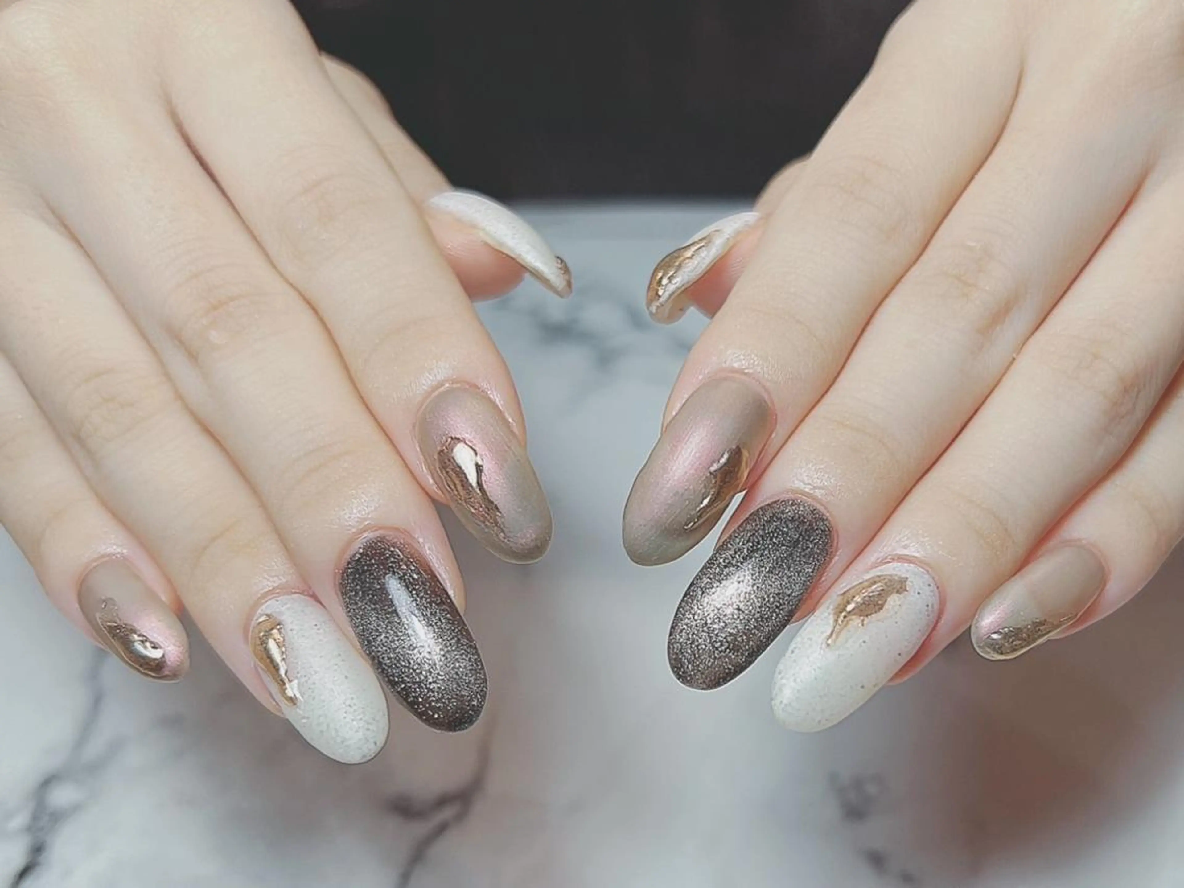 ネイル ワンカラーネイル シンプルネイル Nailist Honamiのネイルデザイン
