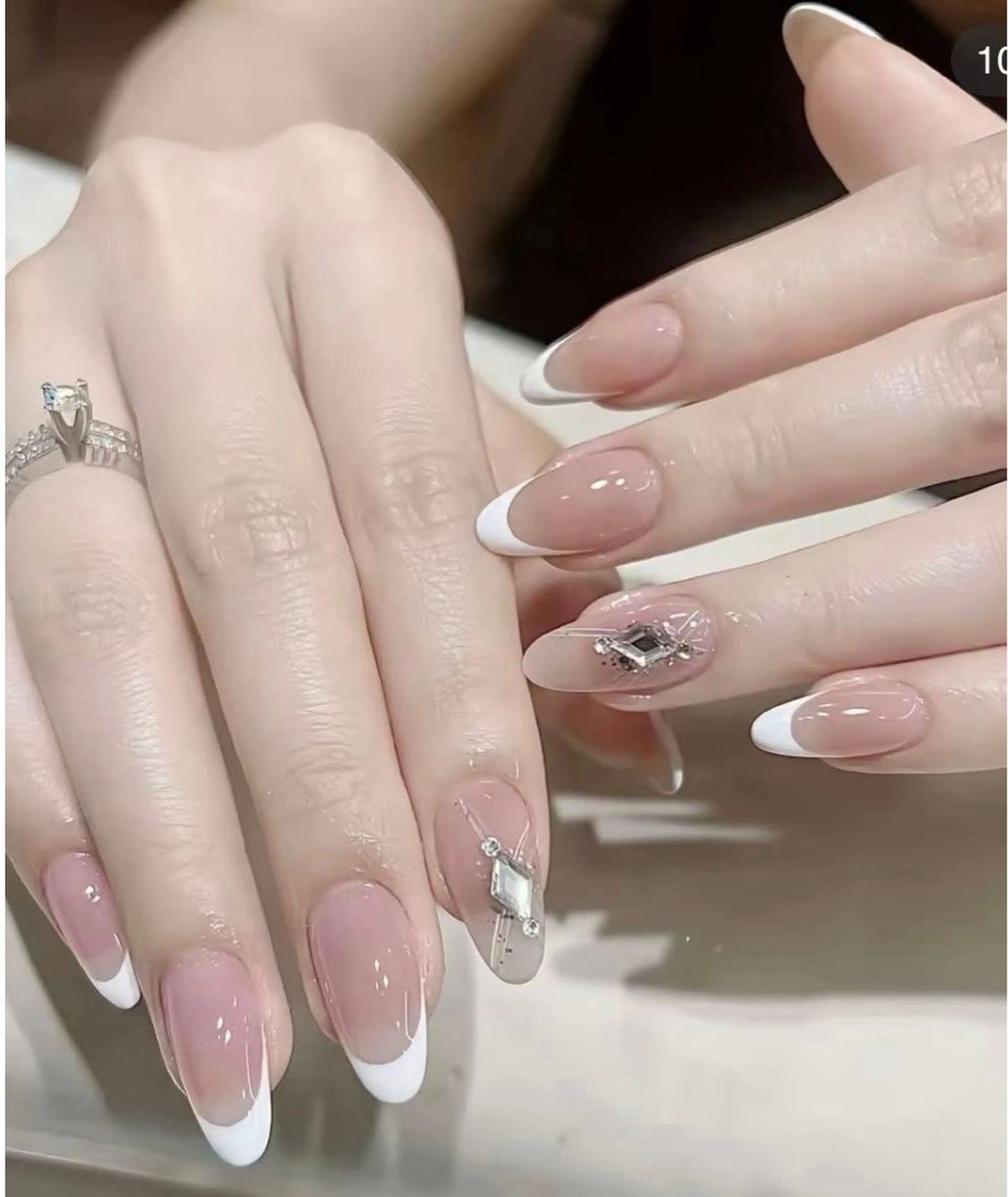 ネイル MQueen ネイルサロンのネイルデザイン