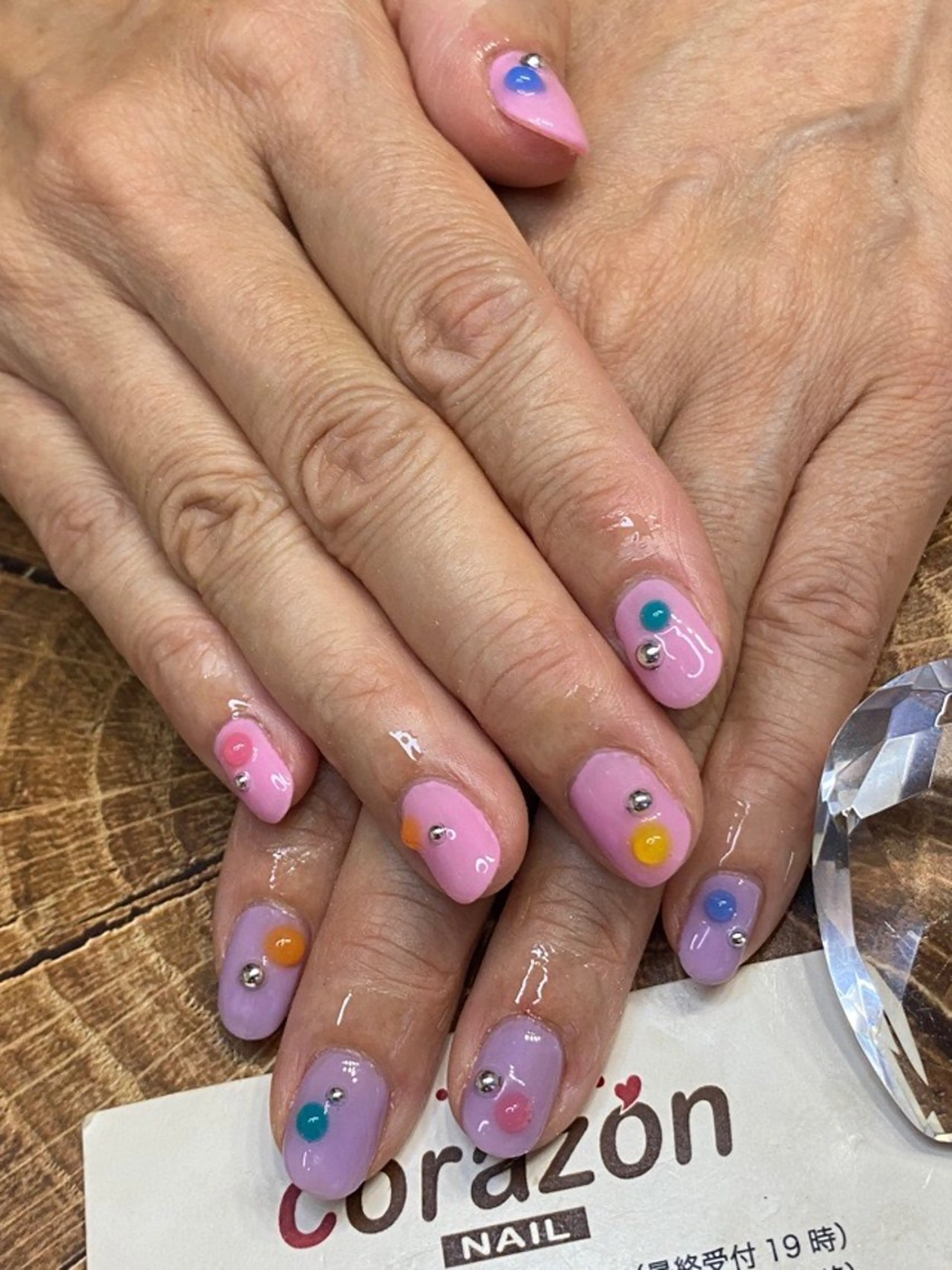 ネイル ドット ピンク パープル シルバー corazon所属・ネイリスト aicoのネイルデザイン