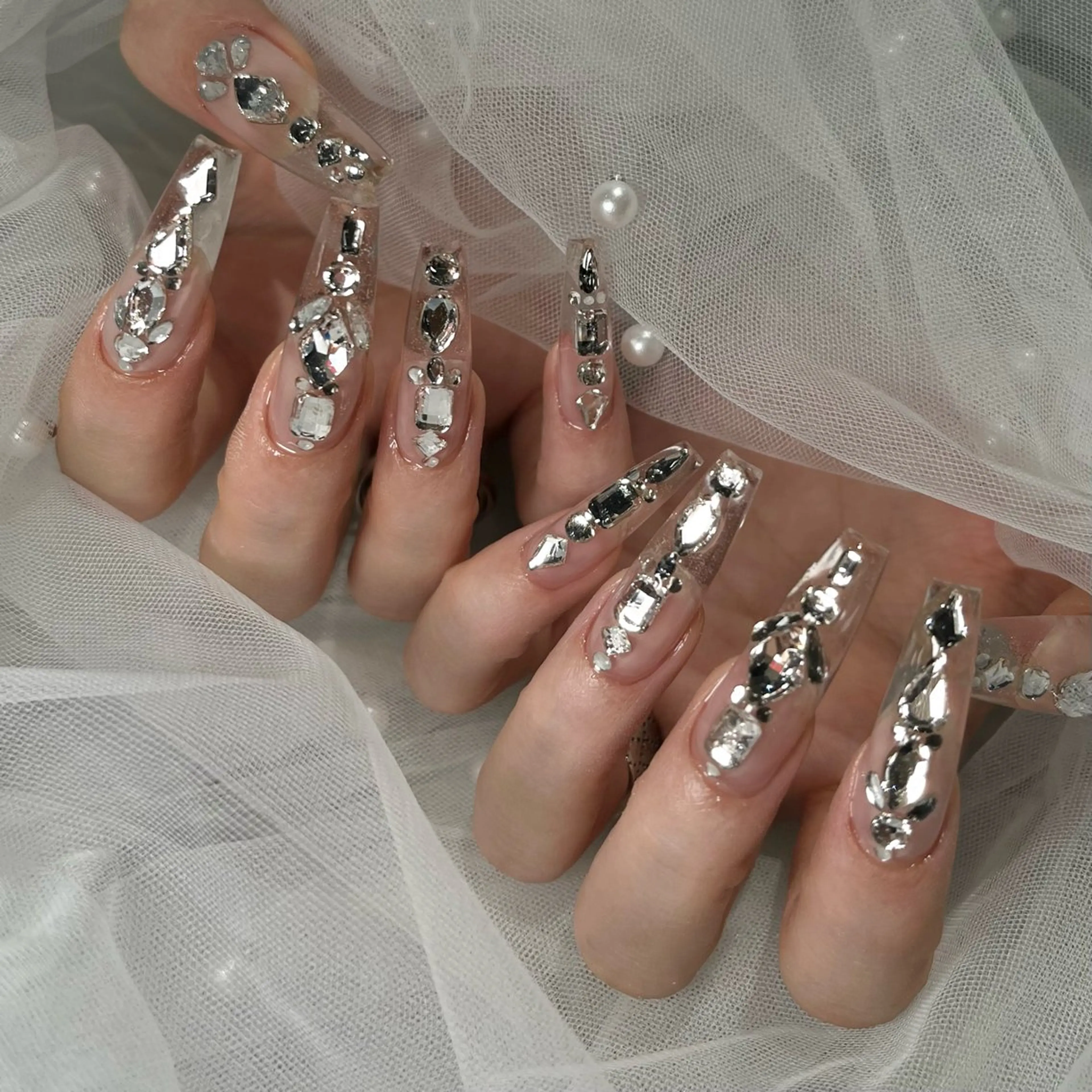 ネイル ハンドネイル 𝐍𝐄𝐎 𝐉𝐔𝐑𝐈のネイルデザイン