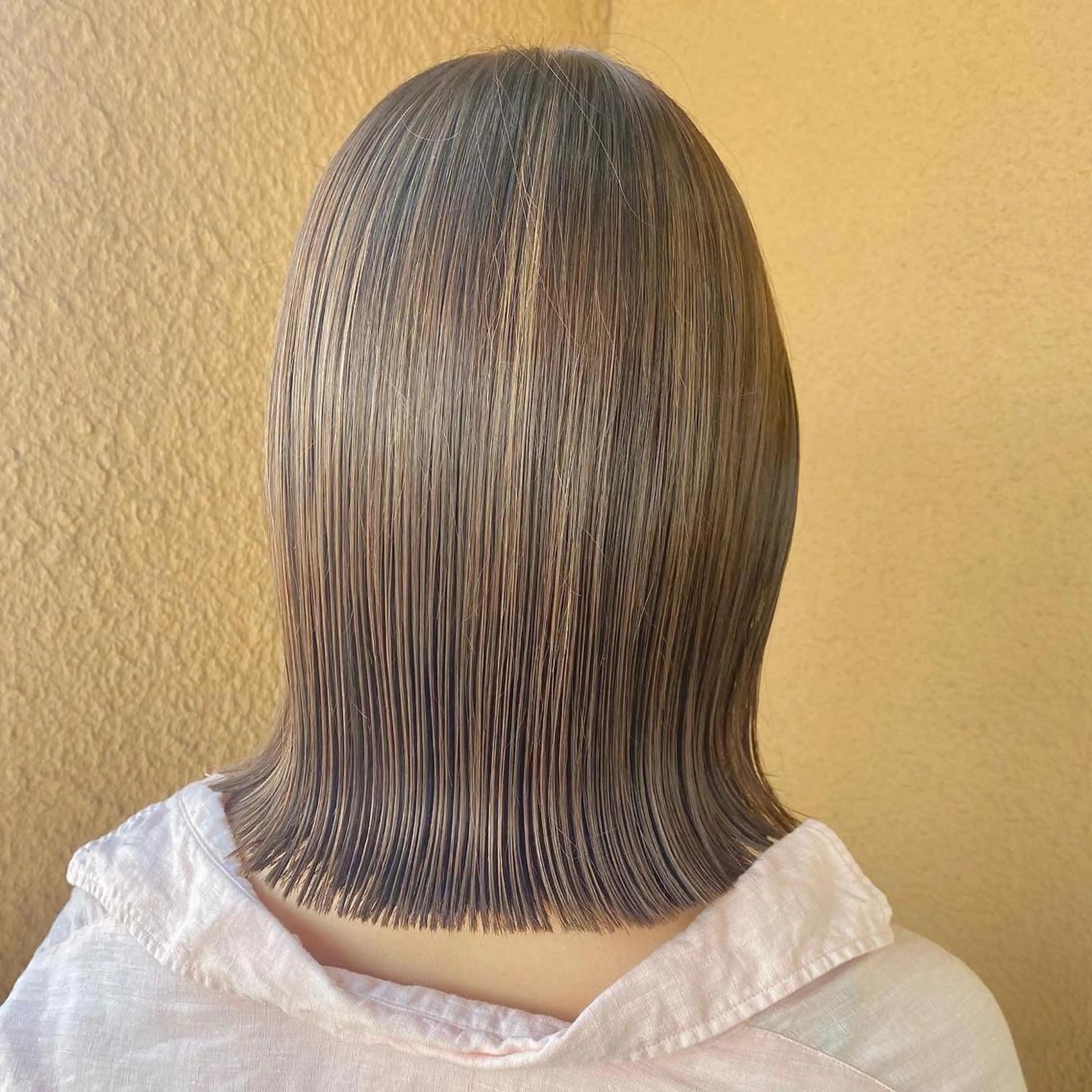 ショート カラー 透明感カラー ボブ 顔周りカット 髪質改善 ショートヘア Koyo  ボブ / レイヤースタイルのヘアスタイル