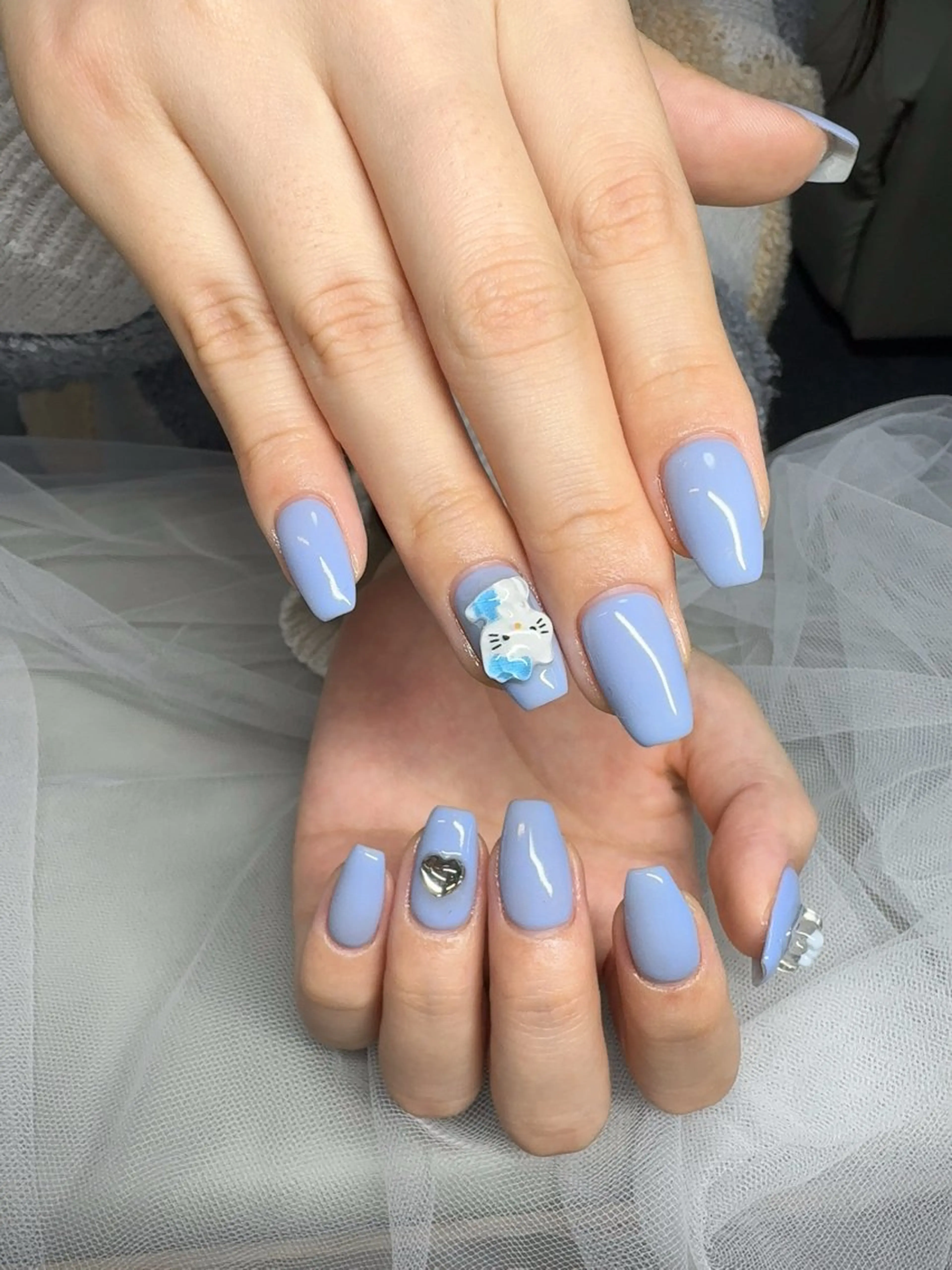 ネイル オーロラネイル フレンチネイル マグネットネイル ミラーネイル オフィスネイル N.one Miya🎀のネイルデザイン