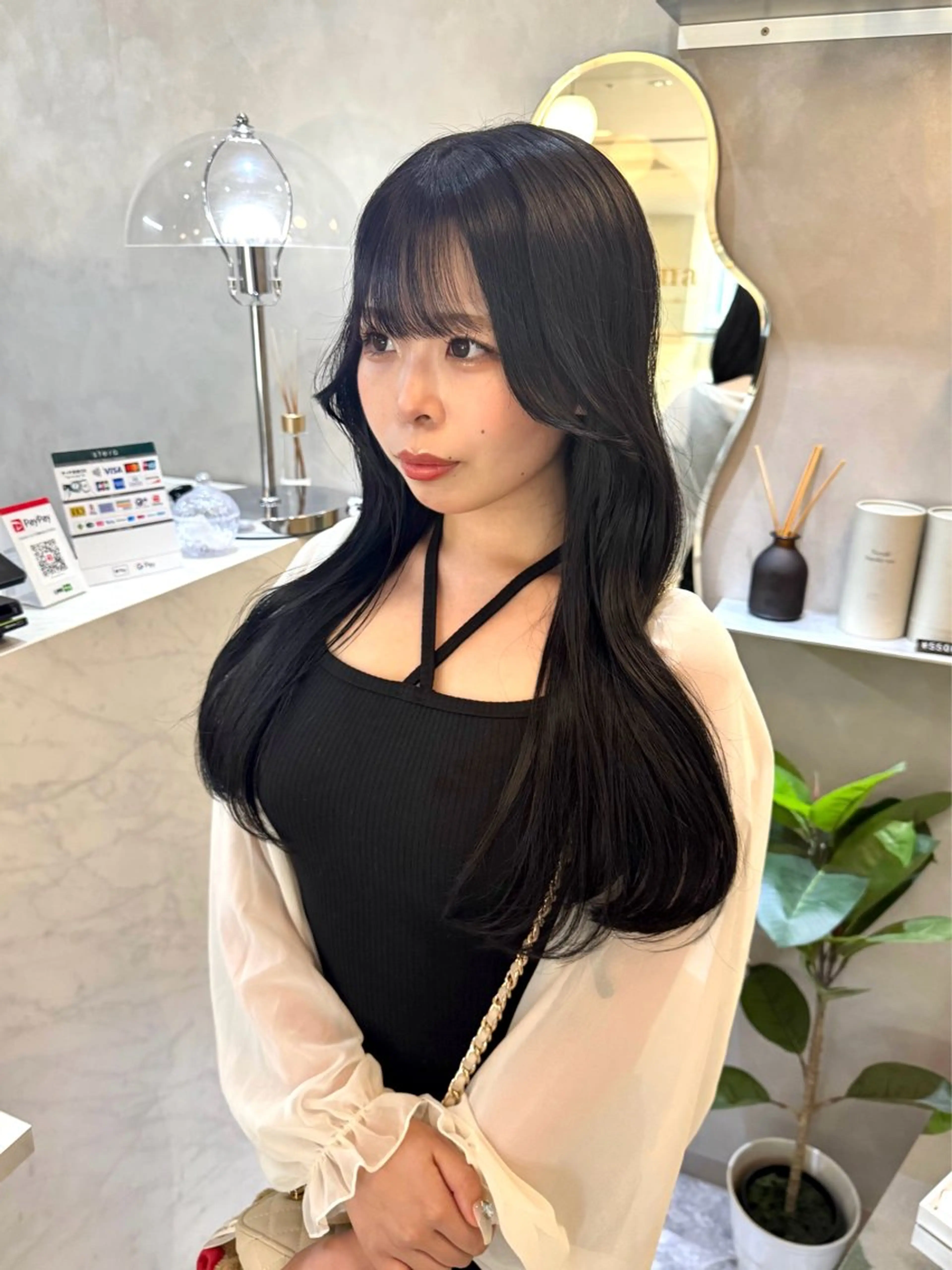 【🎀ミニモ学割🎀】　🇰🇷 韓国風カット × 髪質改善トリートメント(スタイリングレクチャー付き)🤍の写真