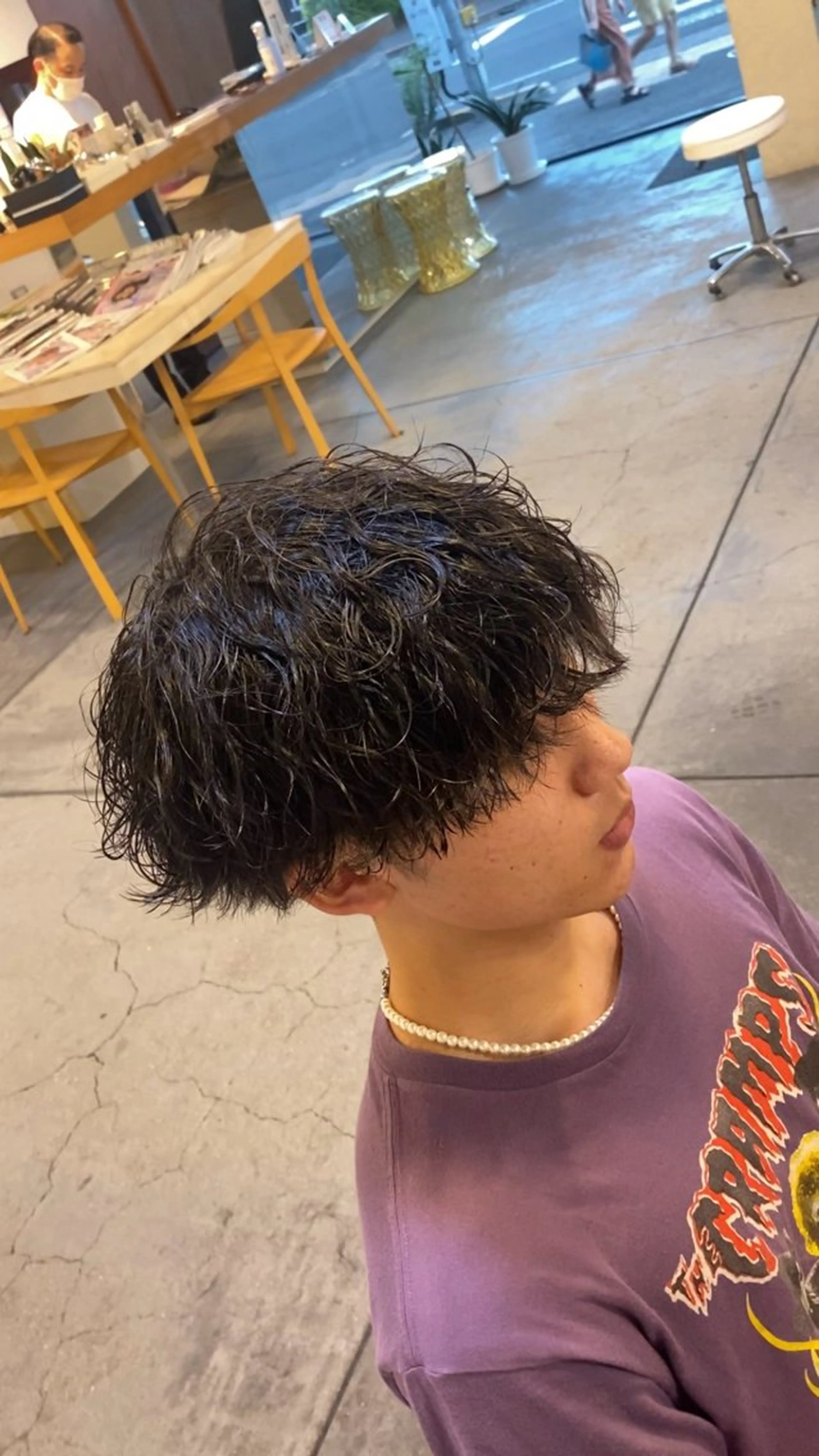 ミディアム パーマ メンズ ミディアムパーマ メンズパーマ 波巻きパーマ カット パーマ 谷口 悠生のヘアスタイル