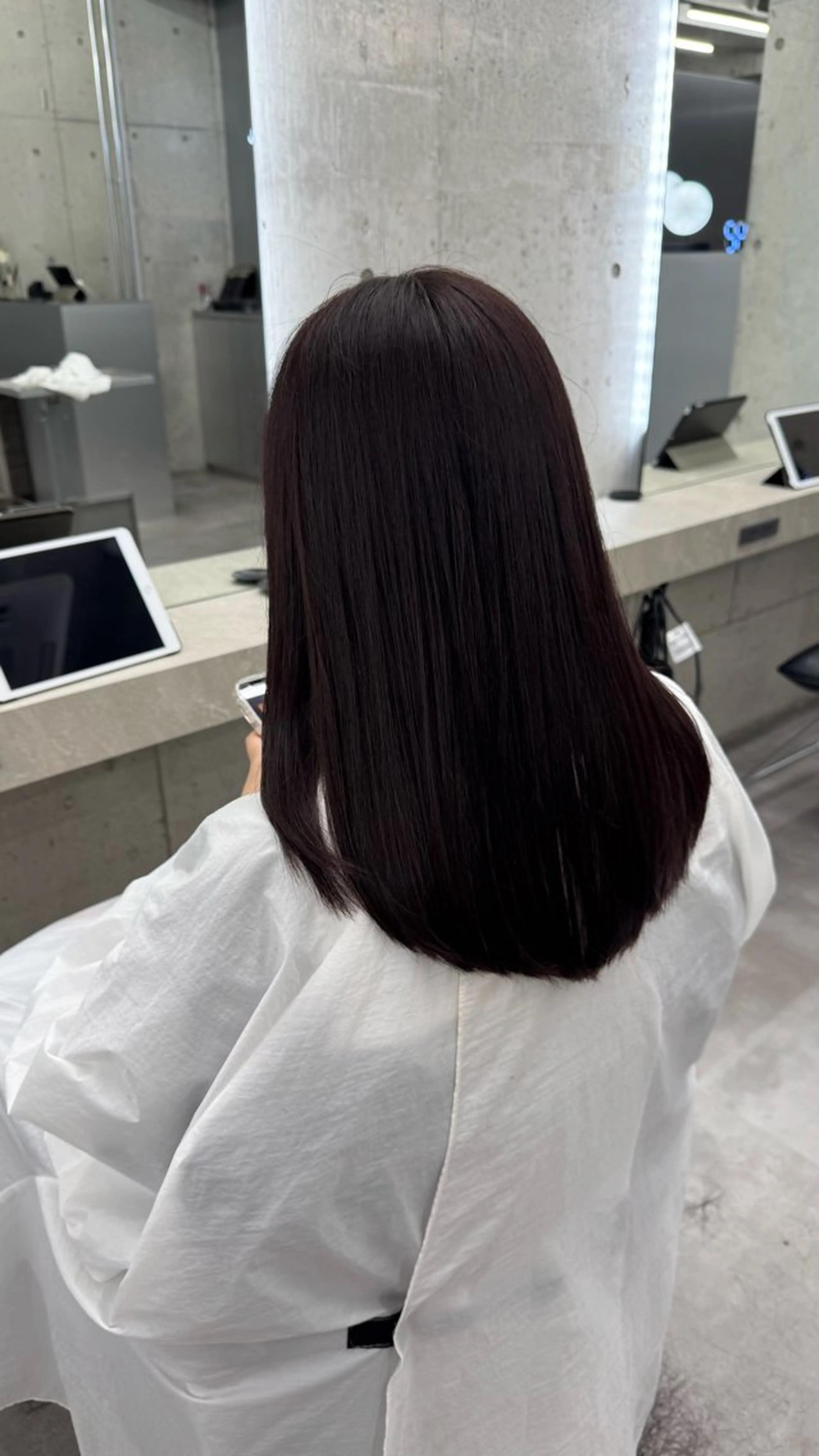 セミロング shio ハイトーン 💗【福岡天神】のヘアスタイル