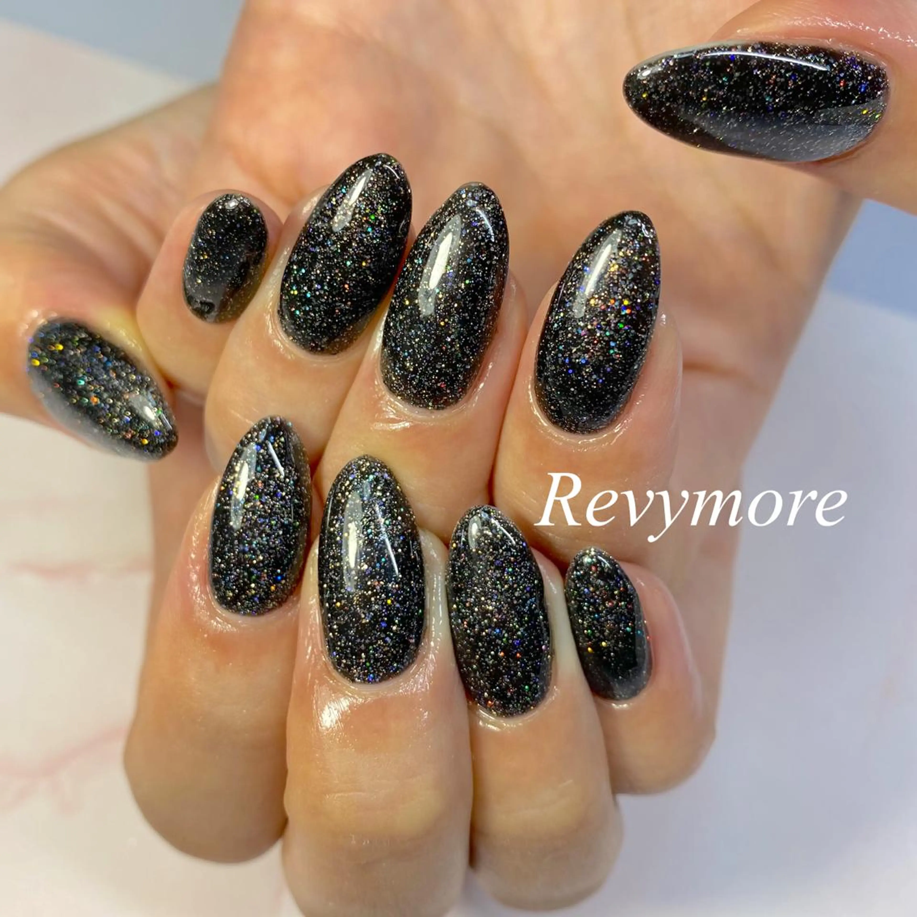 ミディアム ネイル ジェルネイル ラメ(グリッター) ワンカラーネイル シンプルネイル nail salon Revymoreのネイルデザイン