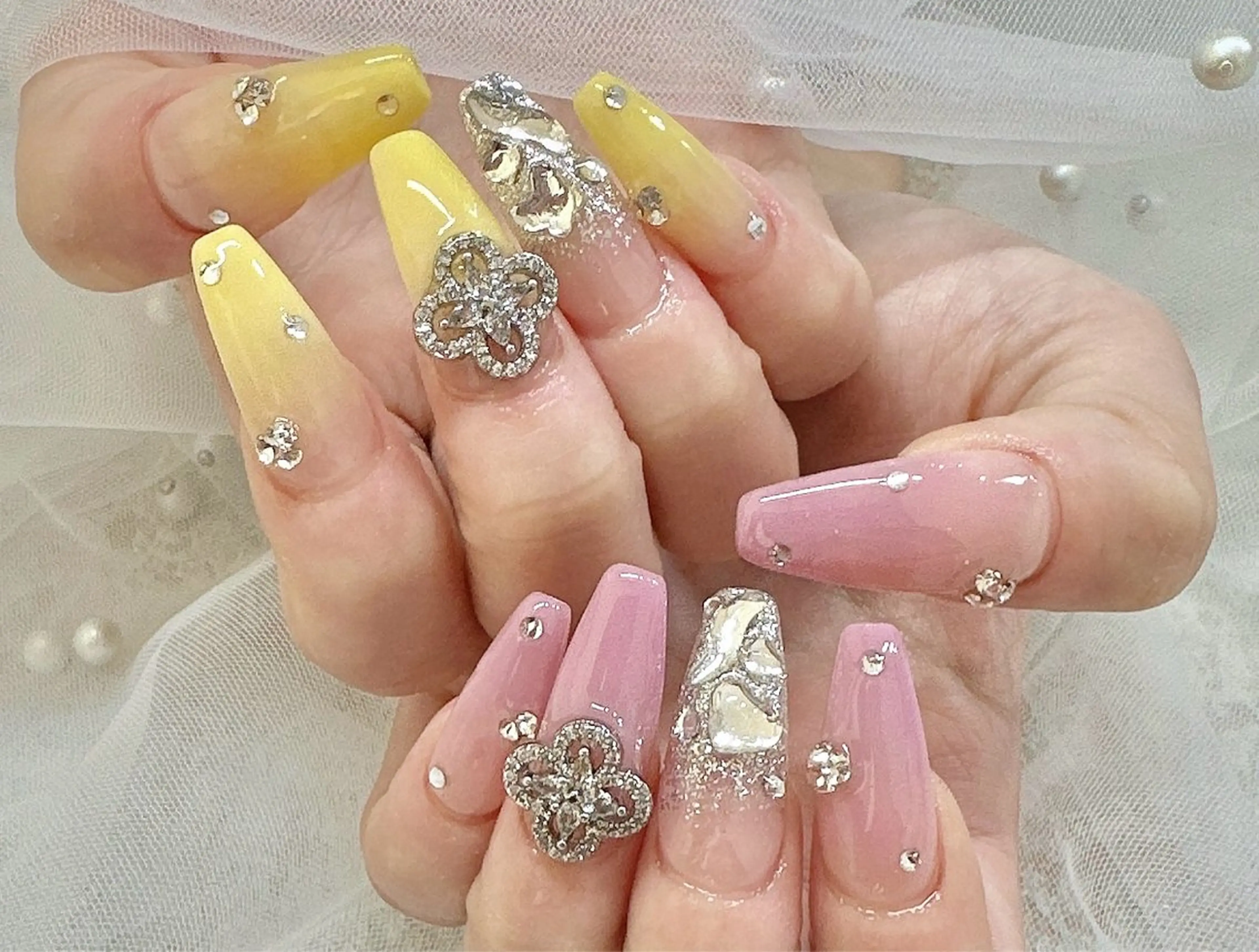 ネイル Luna K.のネイルデザイン