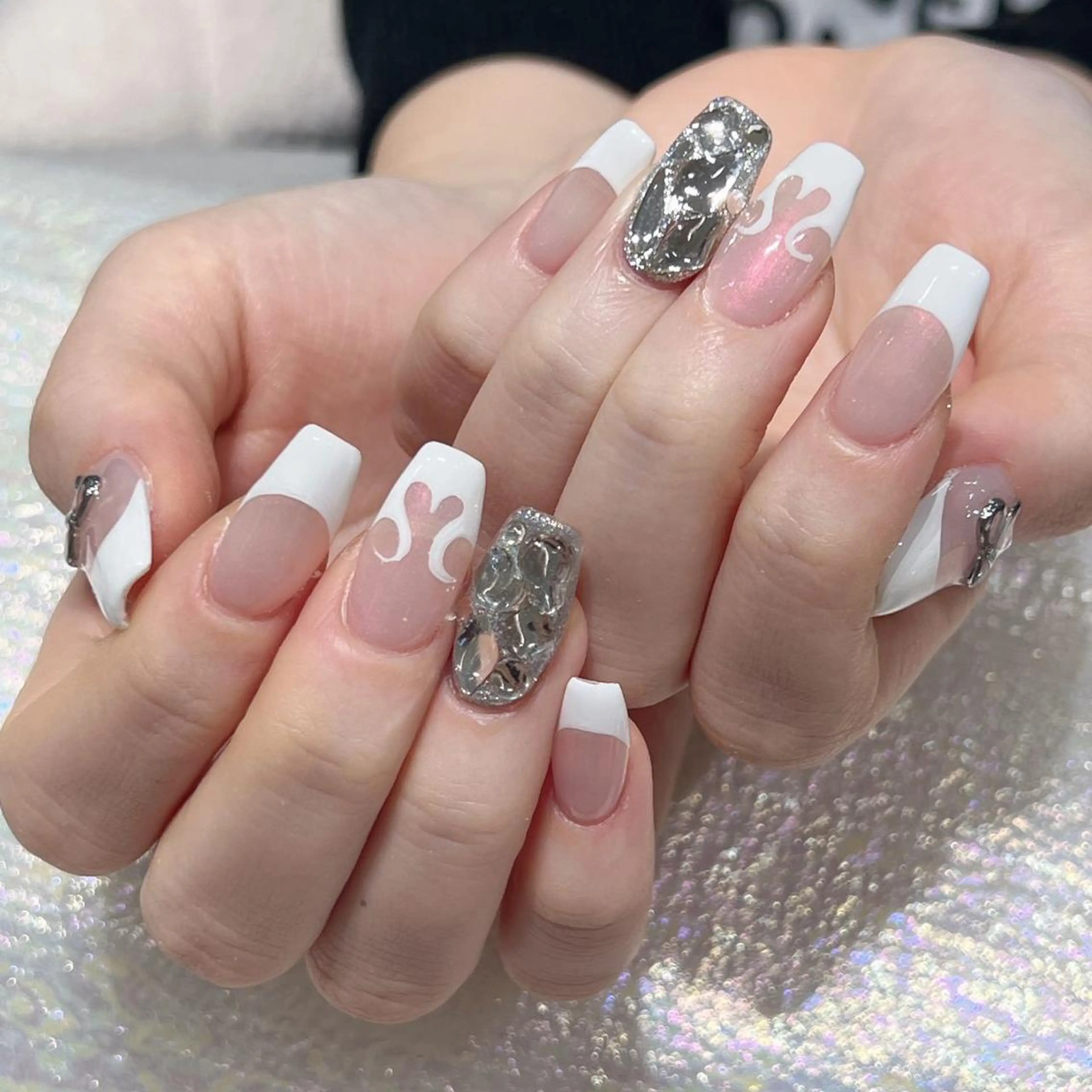 ネイル ハンドネイル Queens ciciのネイルデザイン