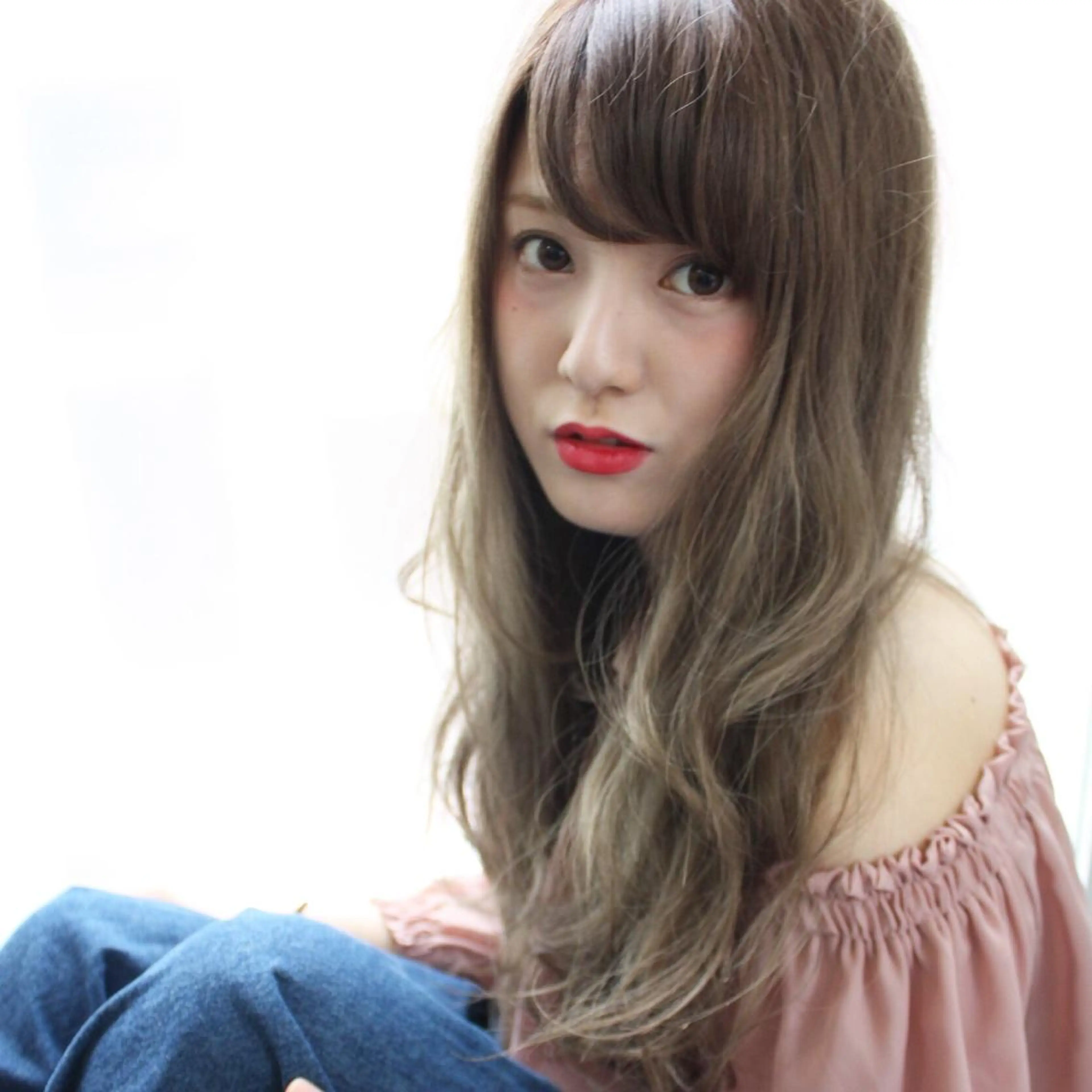 セミロング カラー ブリーチ くびれヘア タンバルモリ ワイドバング tuuli トゥーリのヘアスタイル