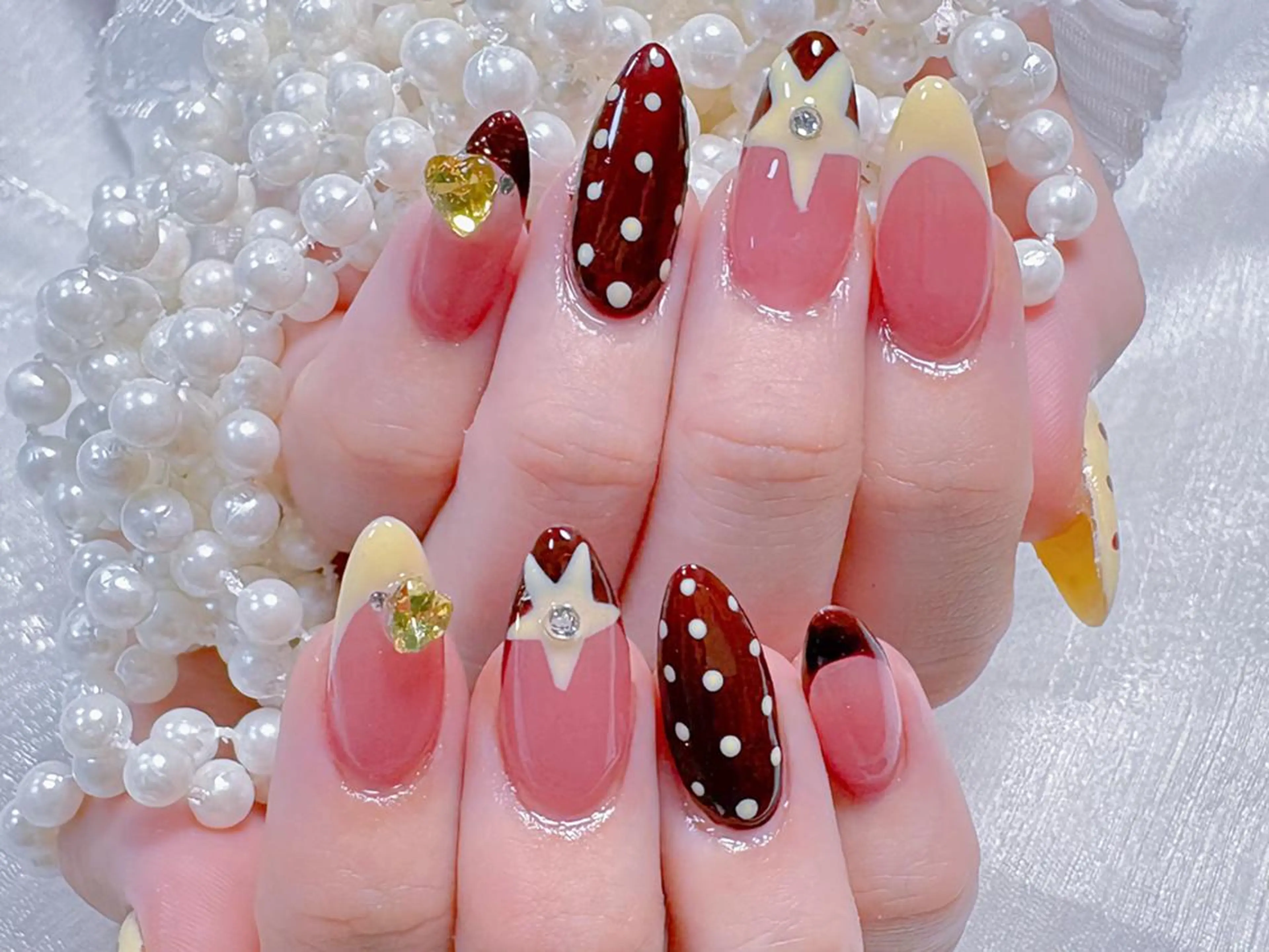 ネイル ハンドネイル 🎀鈴音🎀 ワンホンネイルのネイルデザイン