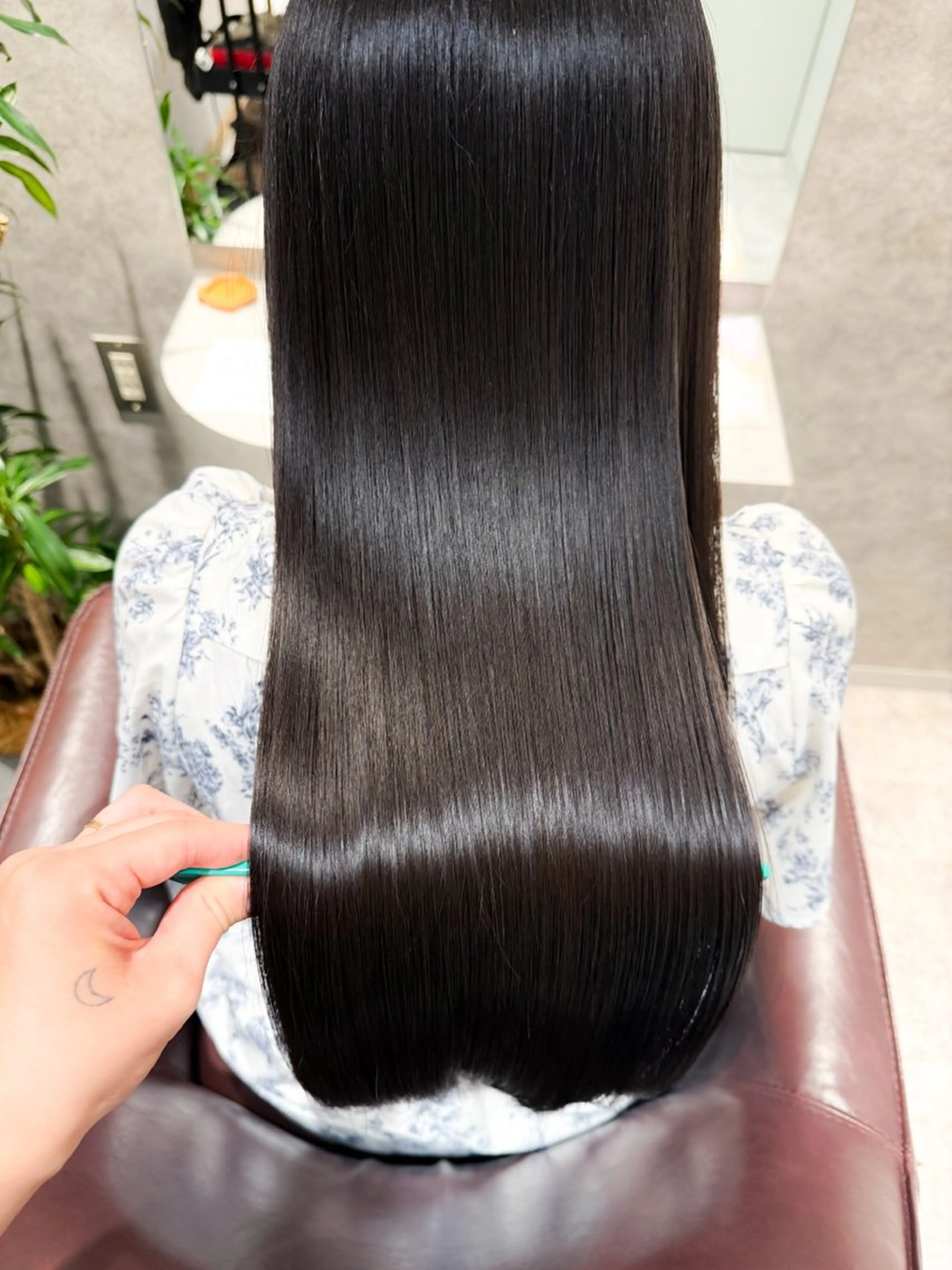 ロング カット ヘアカラー トリートメント 新宿🫧髪質改善🫧 艶カラー🫧個室のヘアスタイル