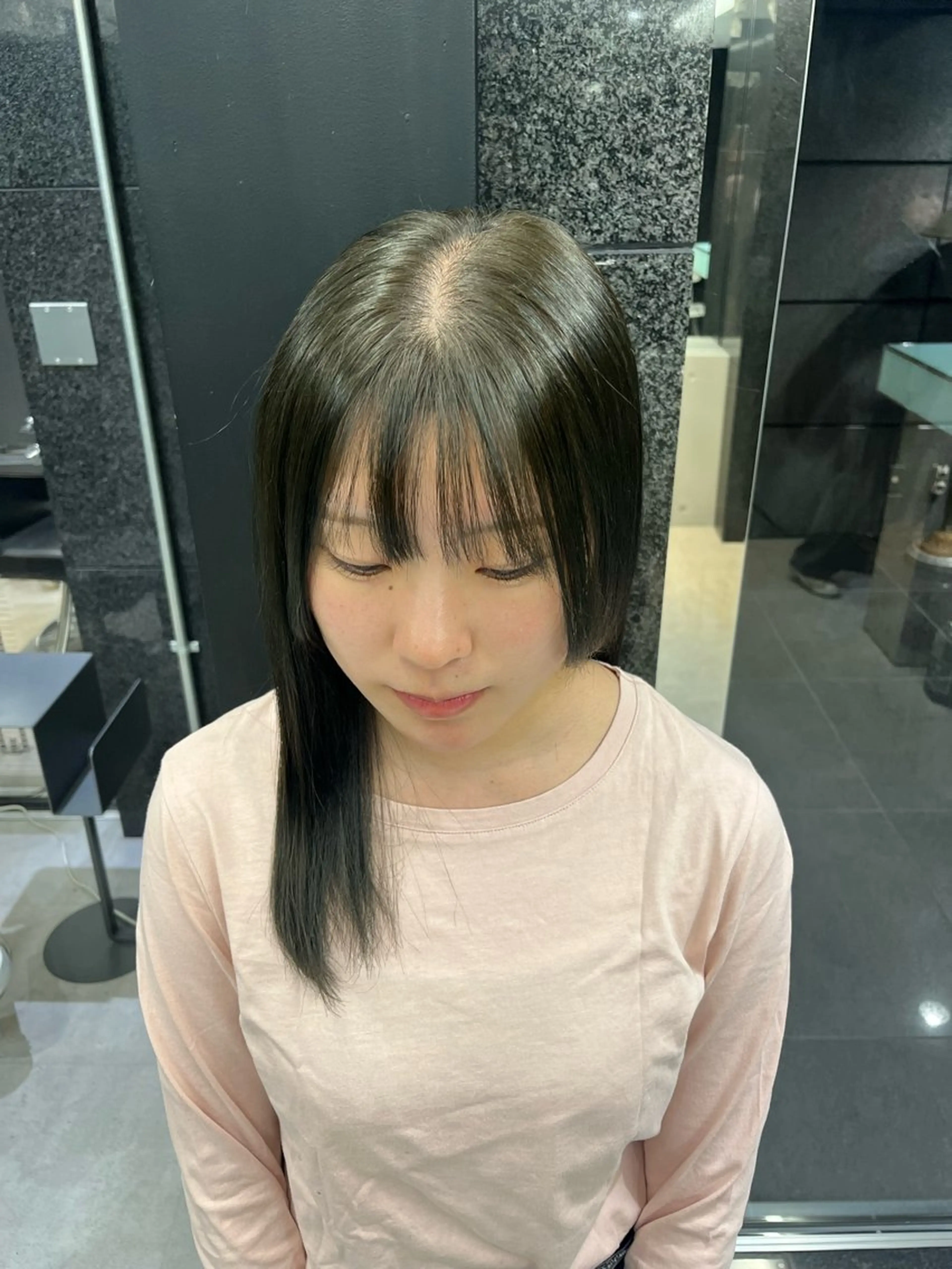 ミディアム カラー ベージュカラー オリーブベージュ 暖色カラー/パラッと Bob/モエのヘアスタイル